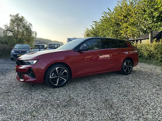 Opel Astra Sports Tourer 1.2 T. Hyb. GS