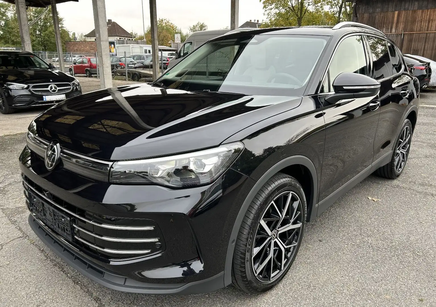 Volkswagen Tiguan 1.5 eTSI Elegance *FULL* EXPORT 42.000 Noir - 2