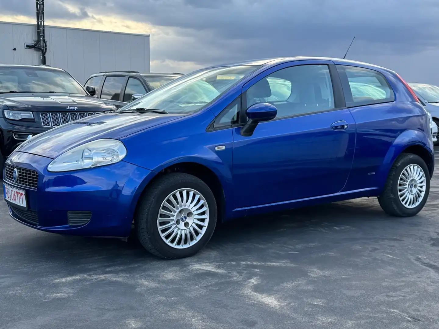 Fiat Punto 1.4 8V Dynamic Klima 62.TKm Blau - 1