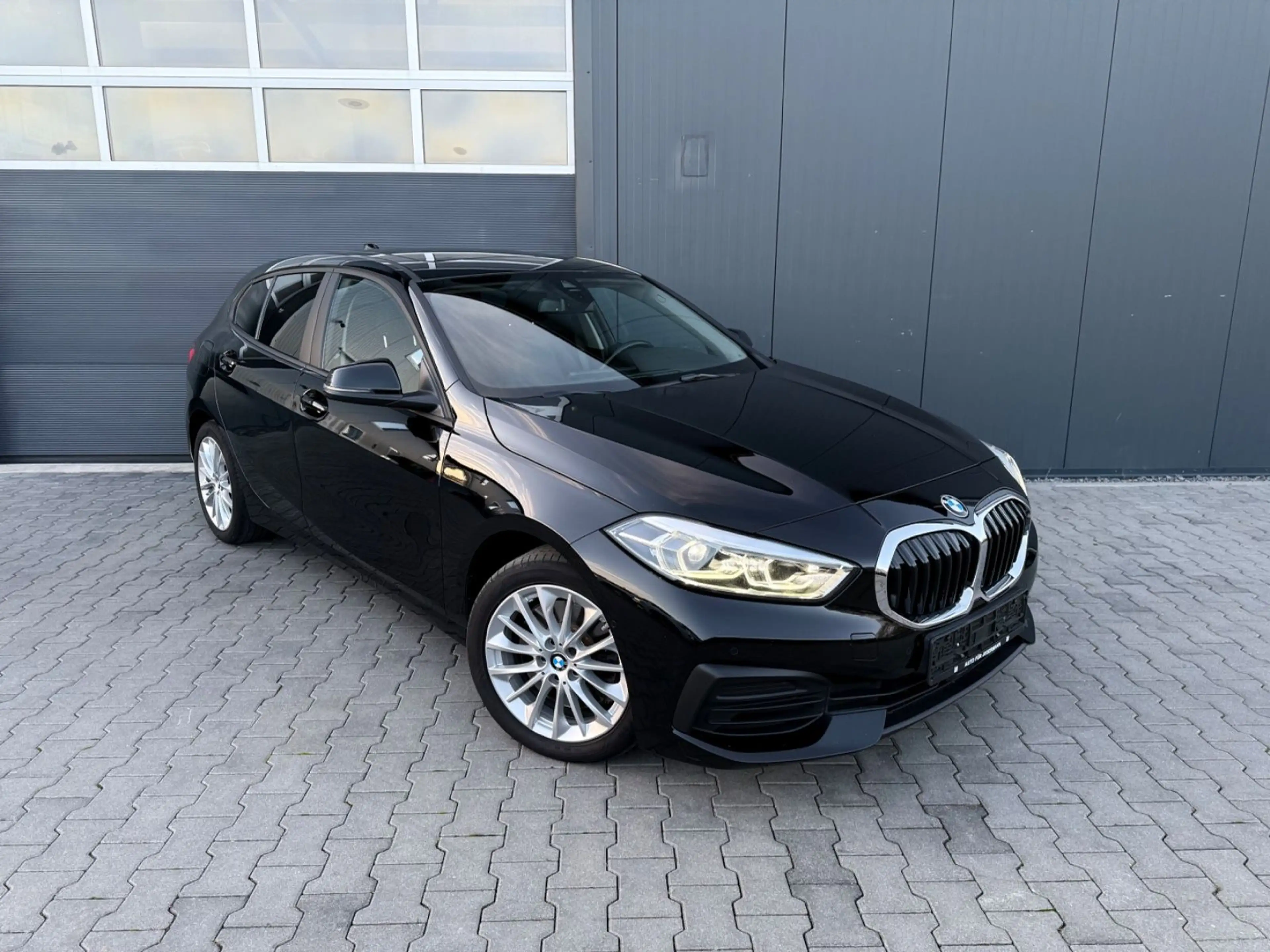 BMW 120 d xDrive Advantage*LED*Volldigital*Hi-Fi*Pano — photo 2