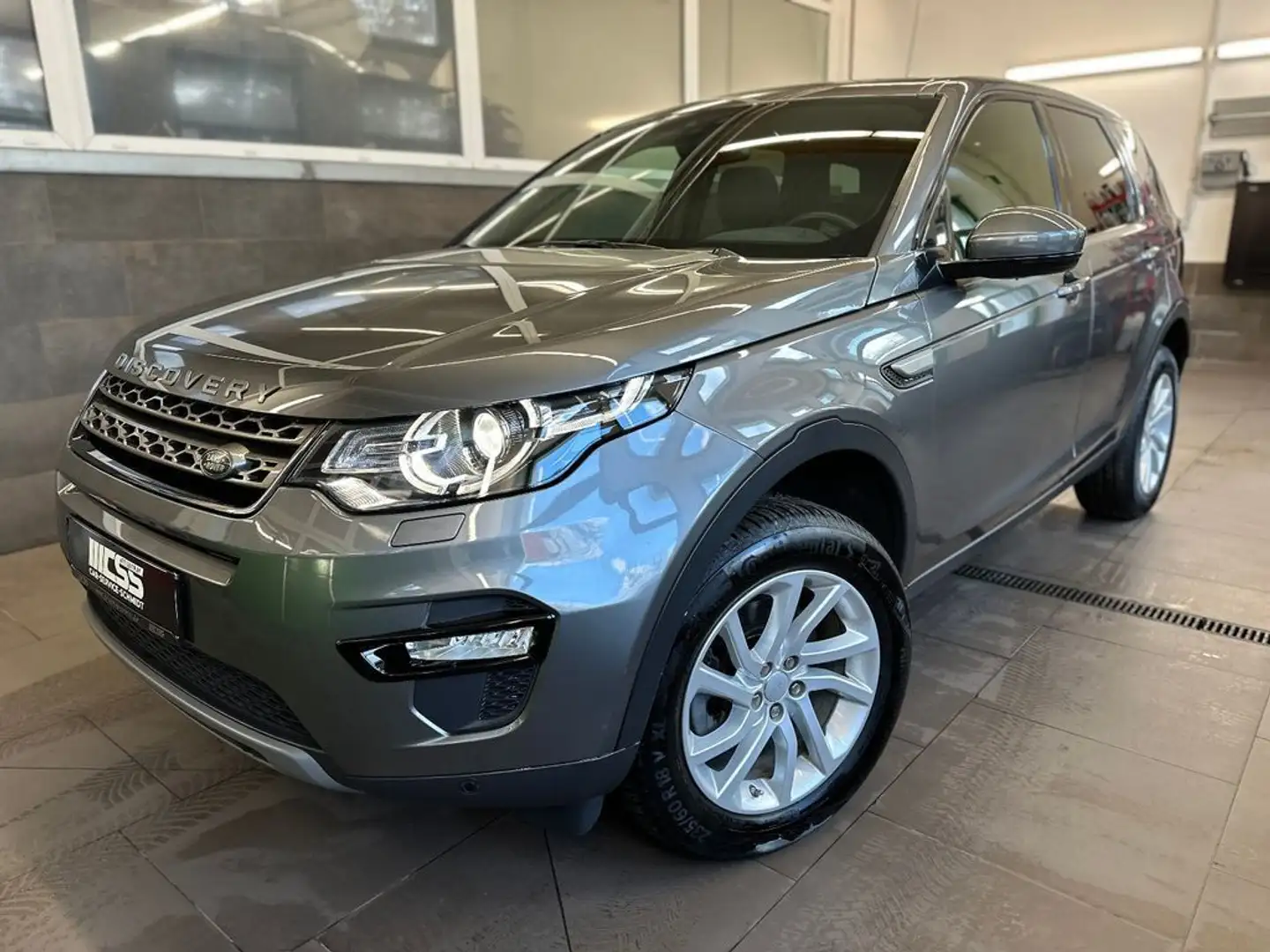 Land Rover Discovery Sport SE AWD PANO 7 Sitze 4xSHZ ab245€ Gris - 1