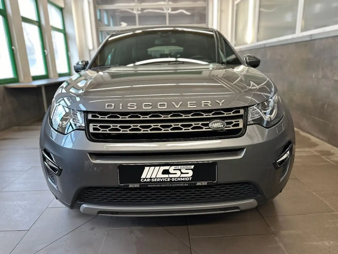 Land Rover Discovery Sport SE AWD PANO 7 Sitze 4xSHZ ab245€ Gris - 2