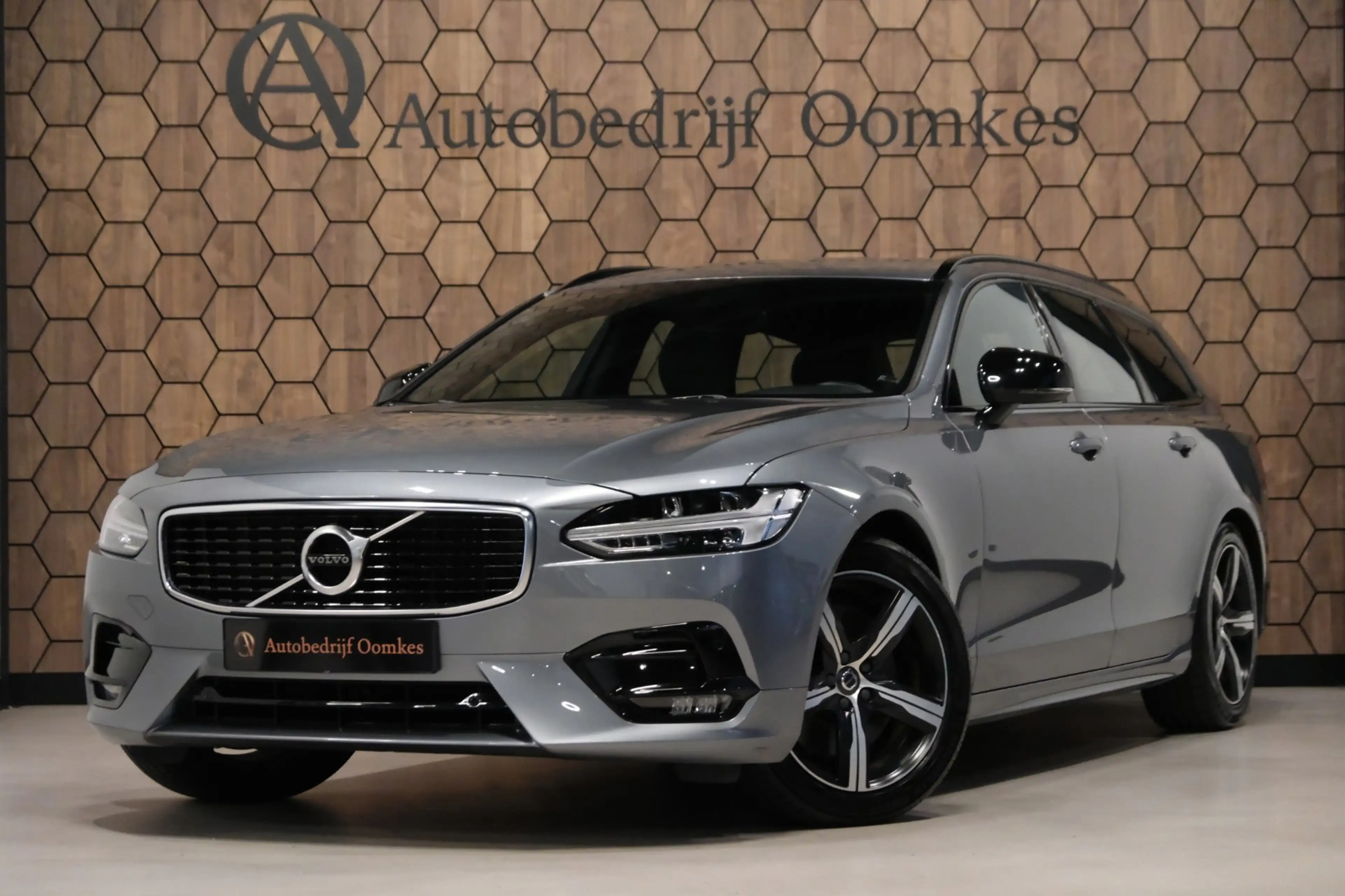Volvo V90 2.0 T5 R-Design *59dkm* |Wegklapbare Trekhaak| Nie