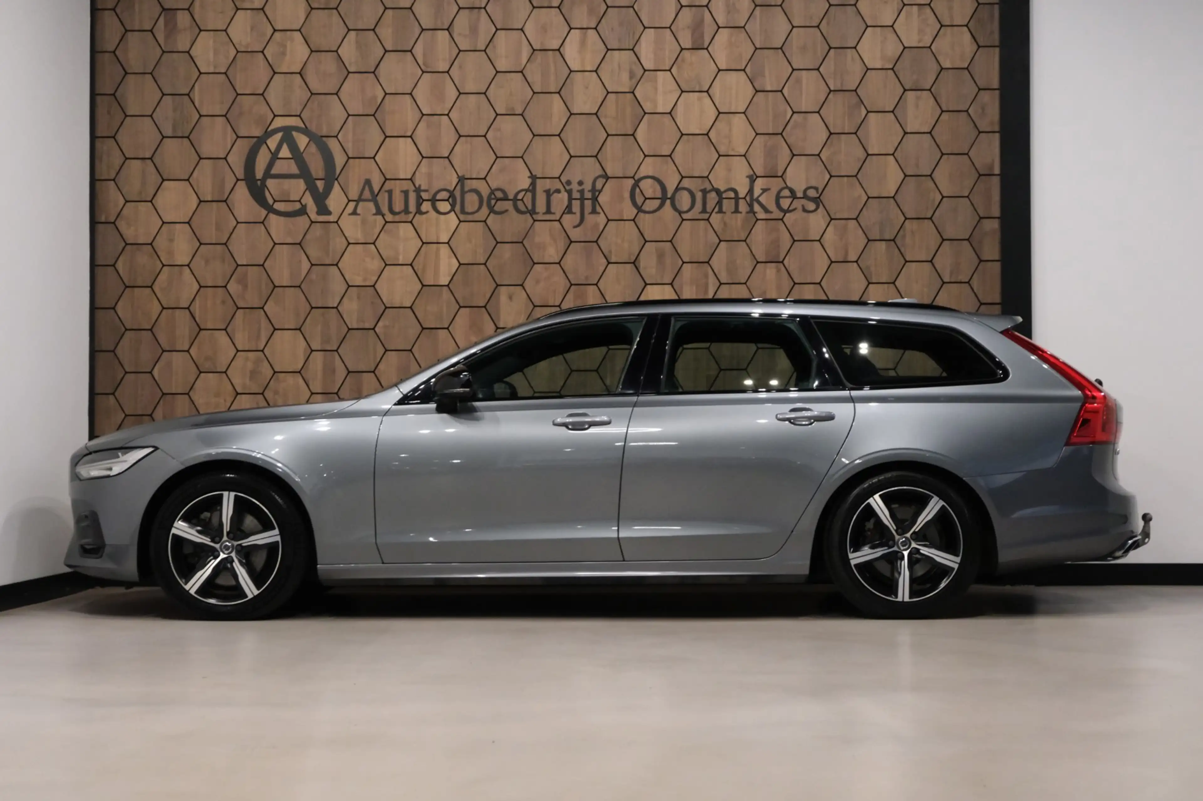 Volvo V90 2.0 T5 R-Design *59dkm* |Wegklapbare Trekhaak| Nie — photo 8