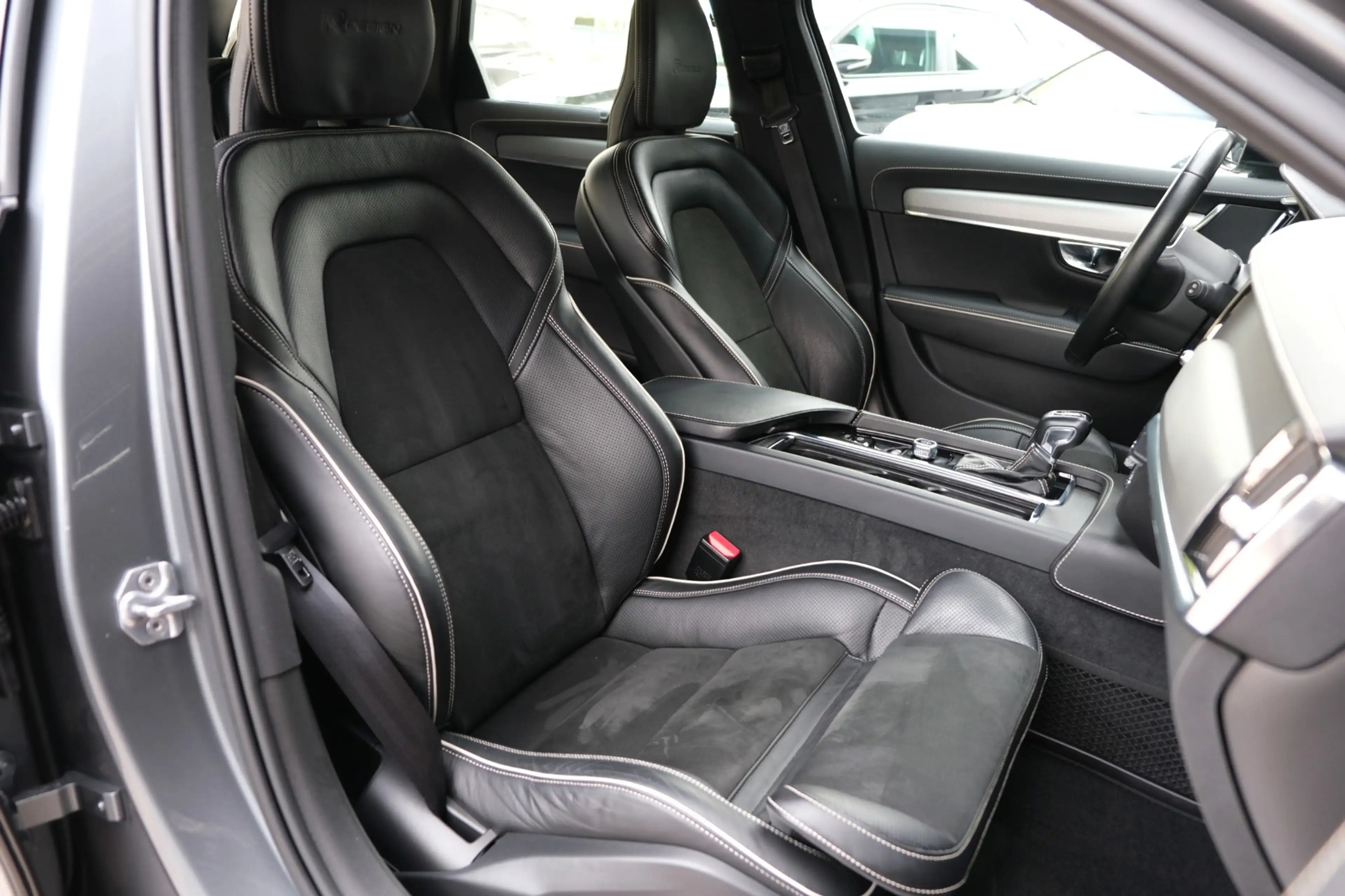 Volvo V90 2.0 T5 R-Design *59dkm* |Wegklapbare Trekhaak| Nie — photo 12