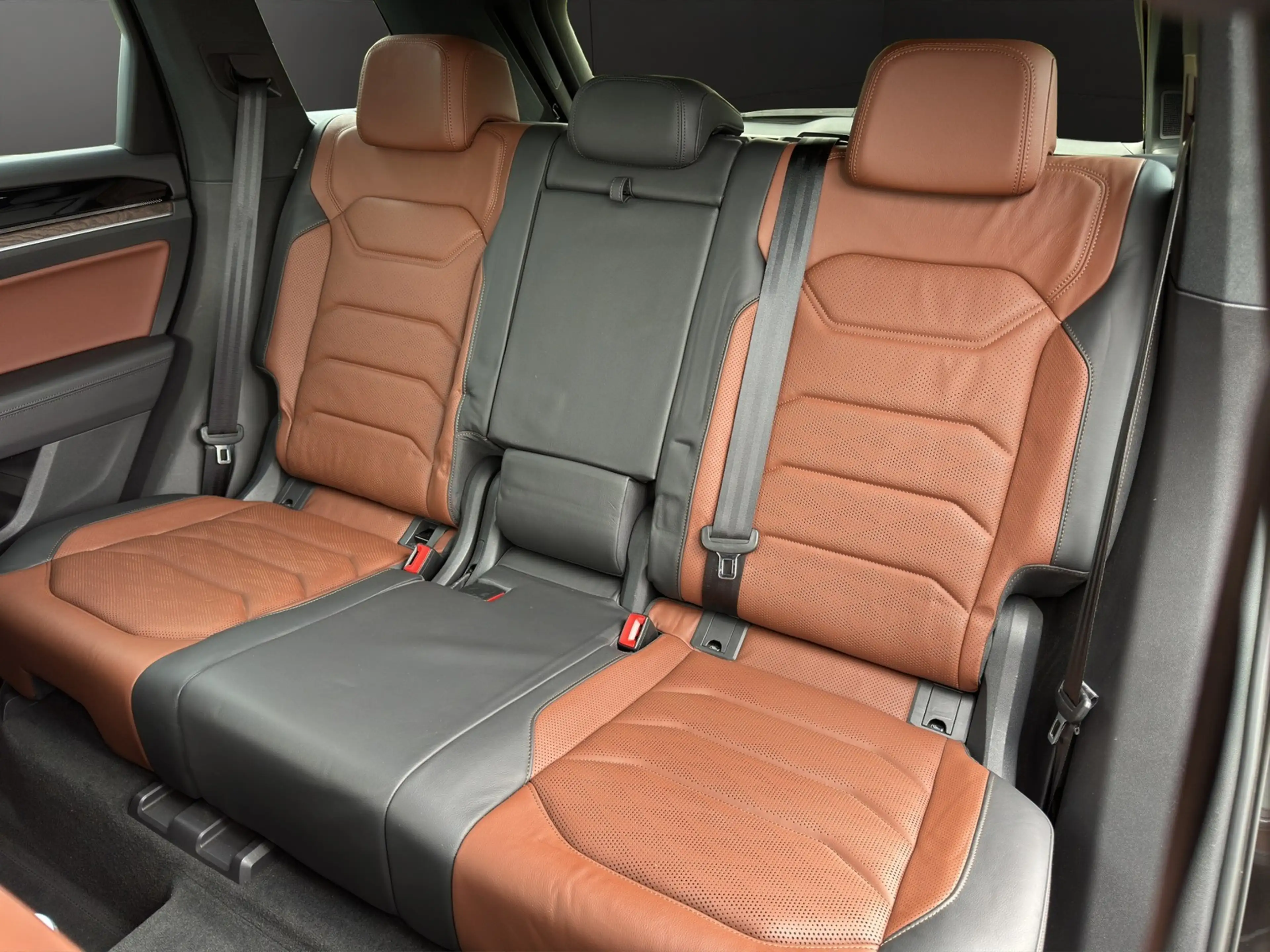 Volkswagen Touareg 3.0TDI V6 4Motion Atmosphere AHK+NAVI — photo 14