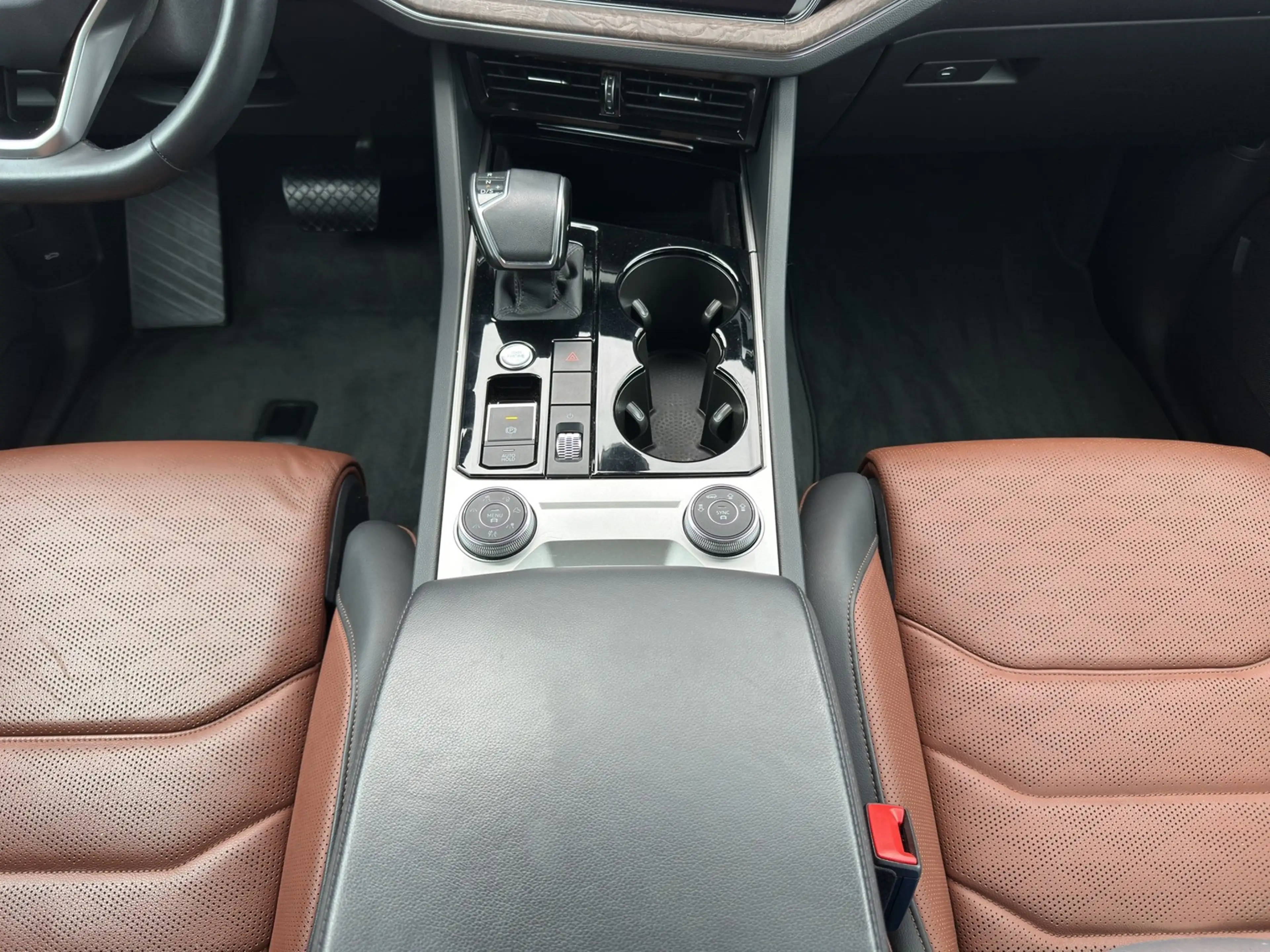 Volkswagen Touareg 3.0TDI V6 4Motion Atmosphere AHK+NAVI — photo 11