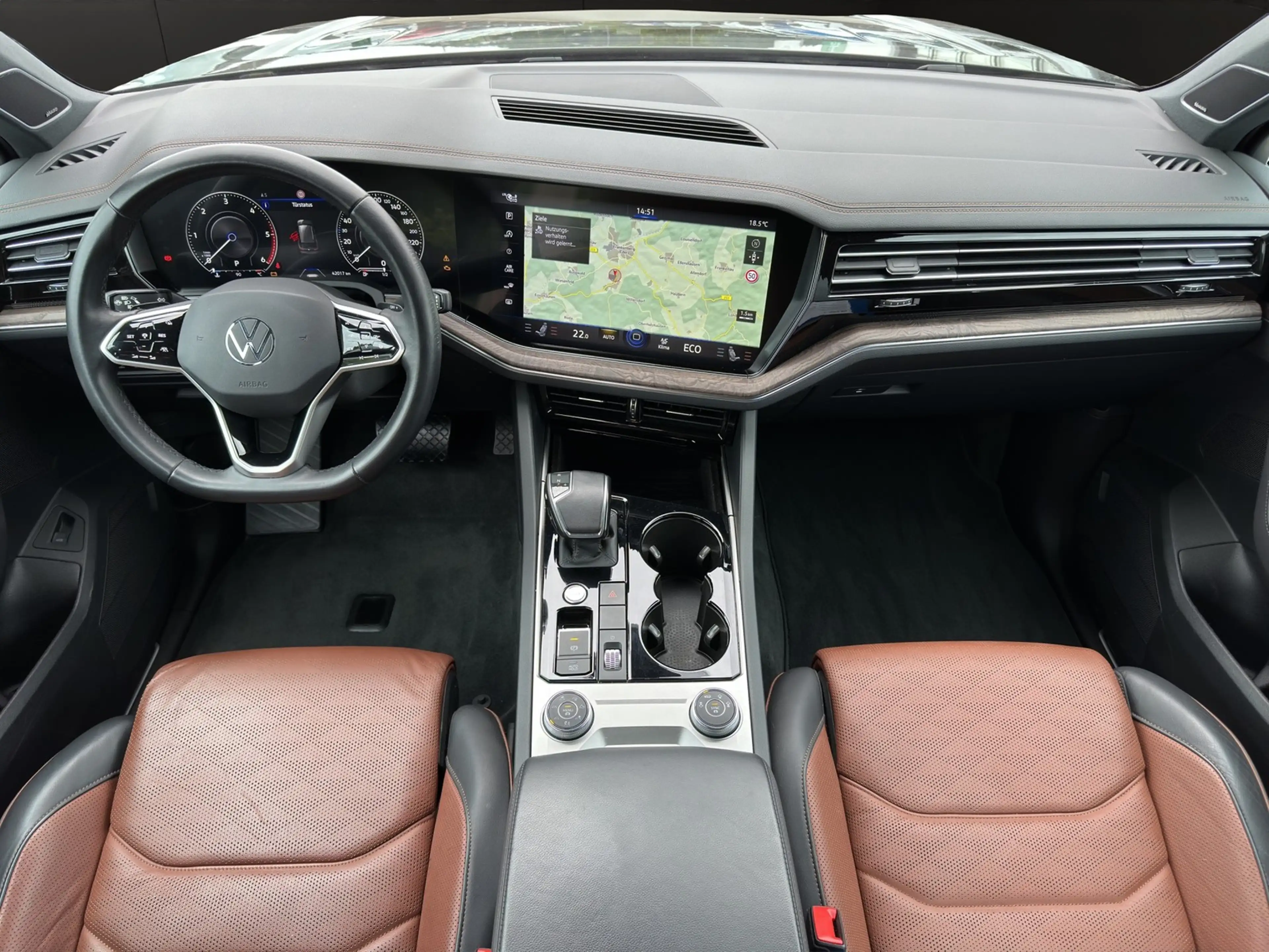 Volkswagen Touareg 3.0TDI V6 4Motion Atmosphere AHK+NAVI — photo 8