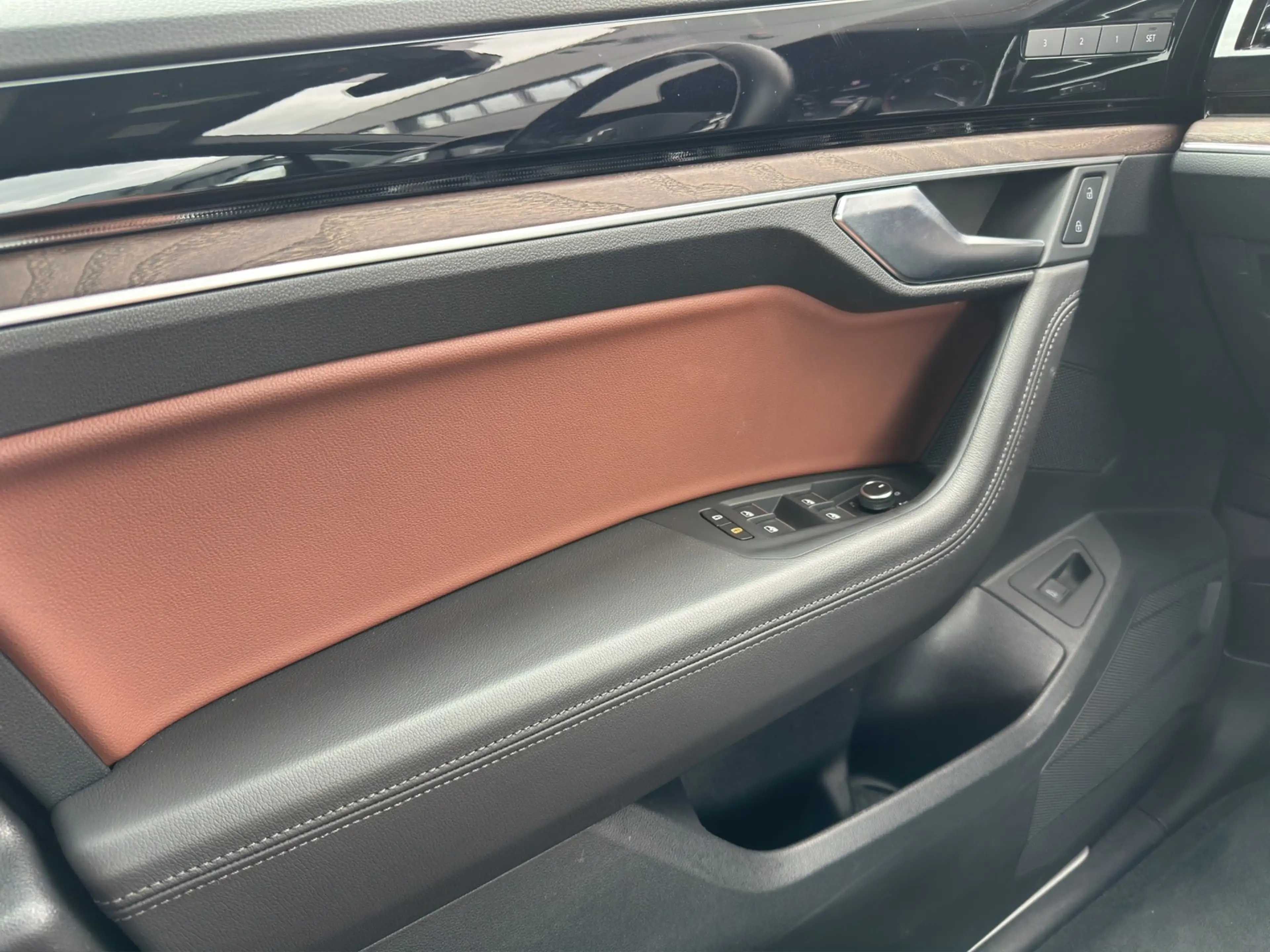 Volkswagen Touareg 3.0TDI V6 4Motion Atmosphere AHK+NAVI — photo 13