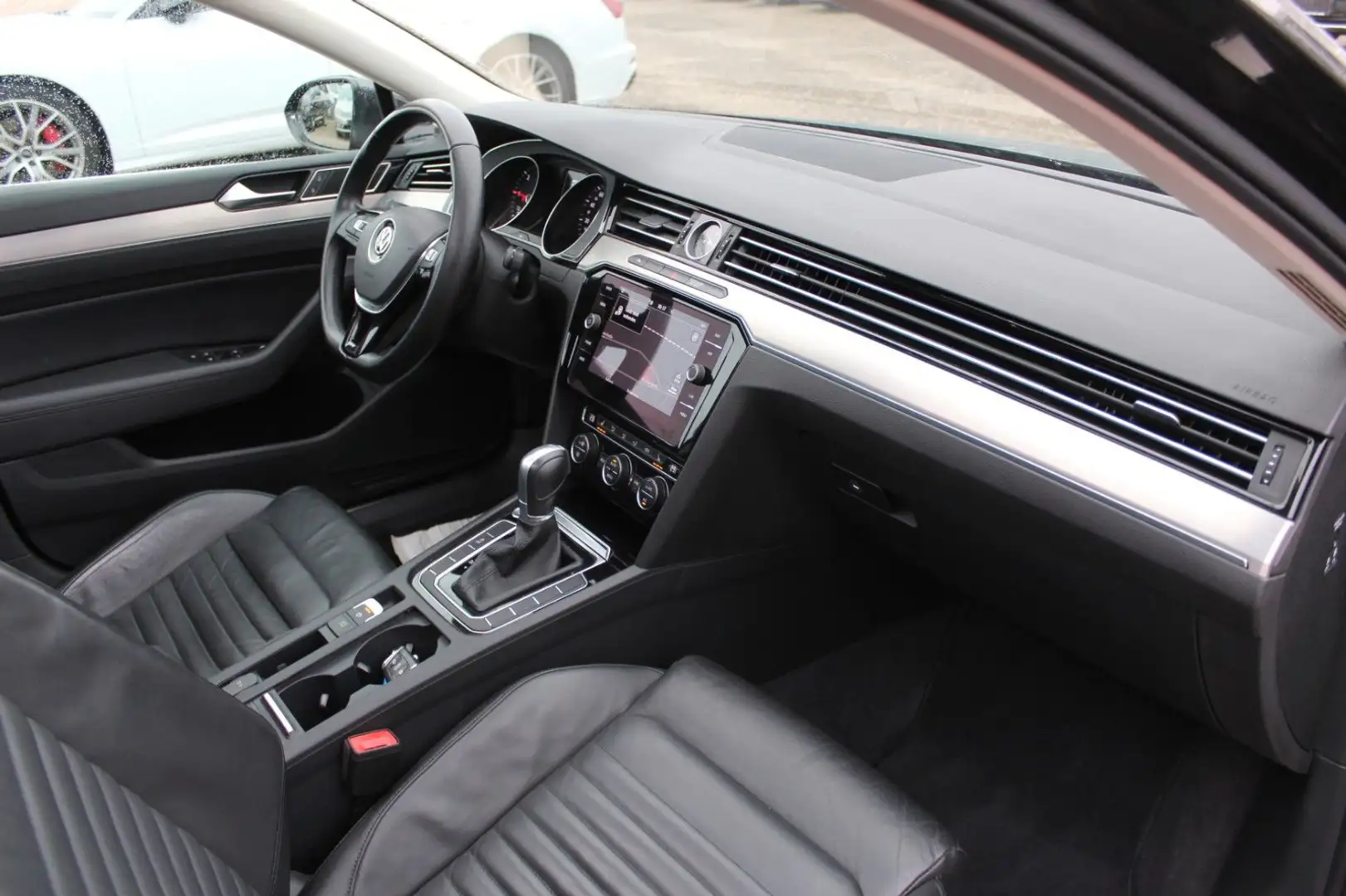 Volkswagen Passat Variant Passat Var. Highline 2.0 TDI*PANO*ACC*1.Hd.*LED* Grau - 2