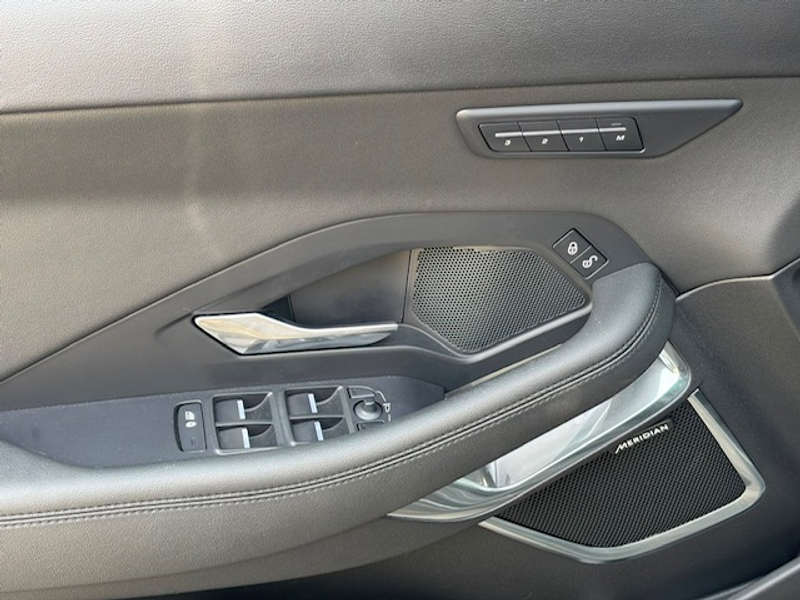 Jaguar E-Pace LED/NAVIGATIE/ 360° CAMERA/ELEKTRISCHE ZETELS — photo 6