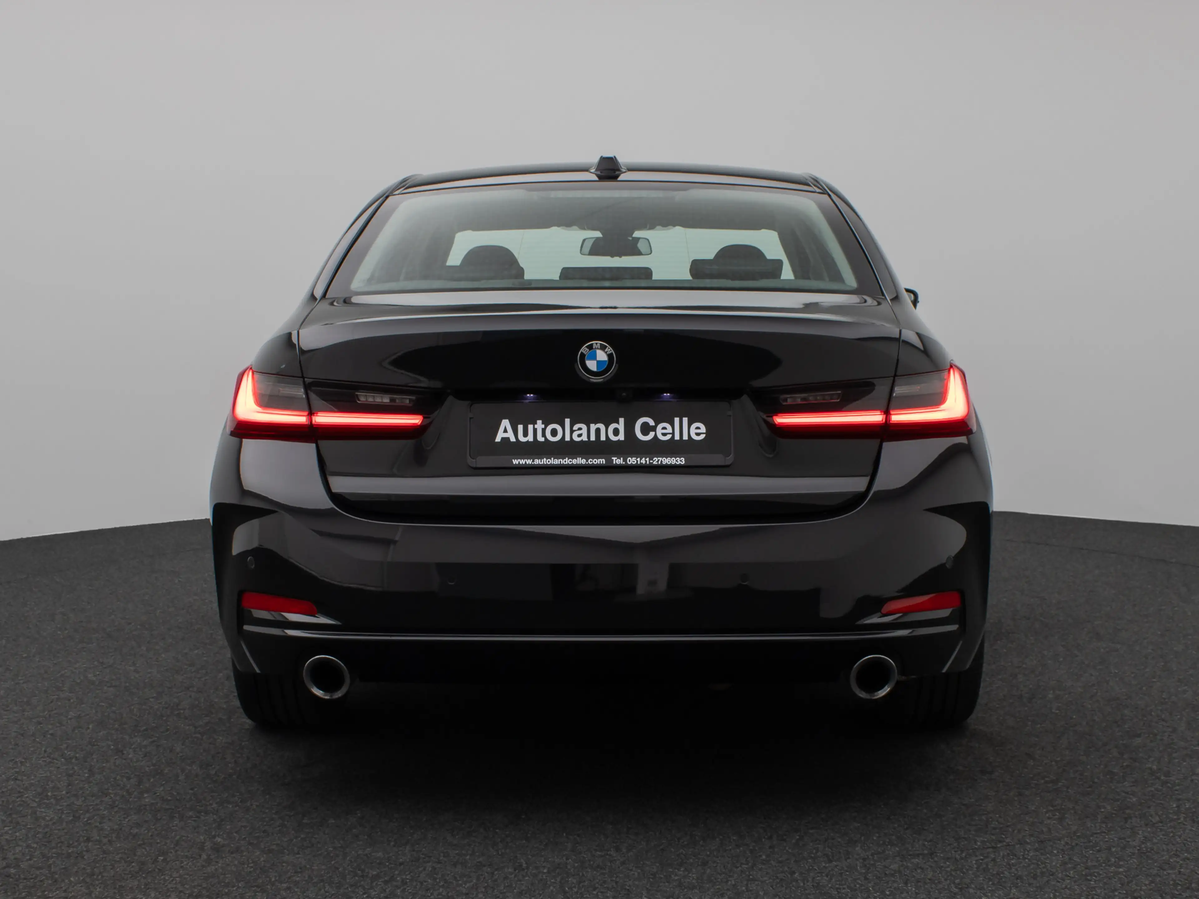 BMW 330 xD Lim. Kamera DAB Leder Alarm Sport 18Zoll — photo 8