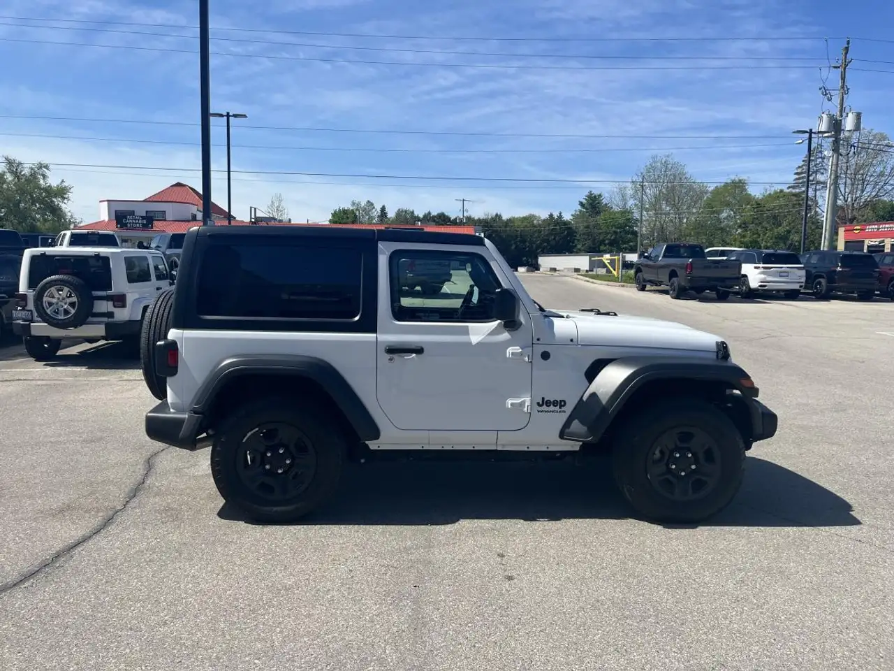 Jeep Wrangler снимка Jeep Wrangler