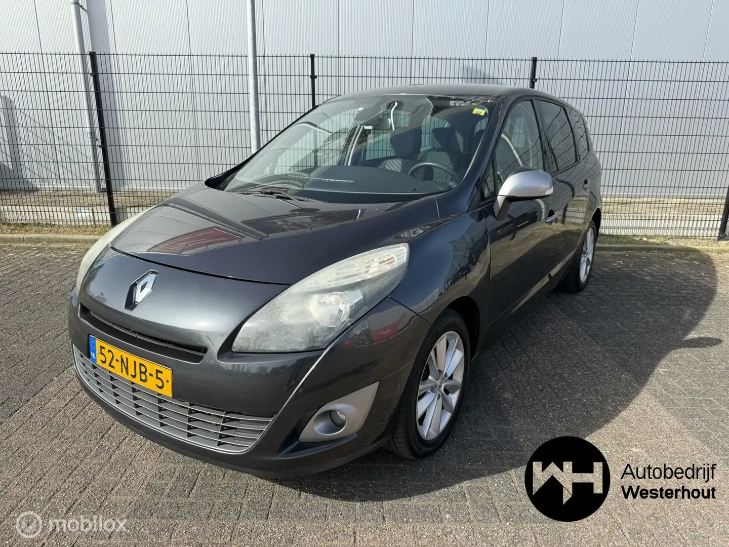 Renault Grand Scenic 1.4 TCe Celsium Airco Navi Trekhaak NWE APK Grijs - 2