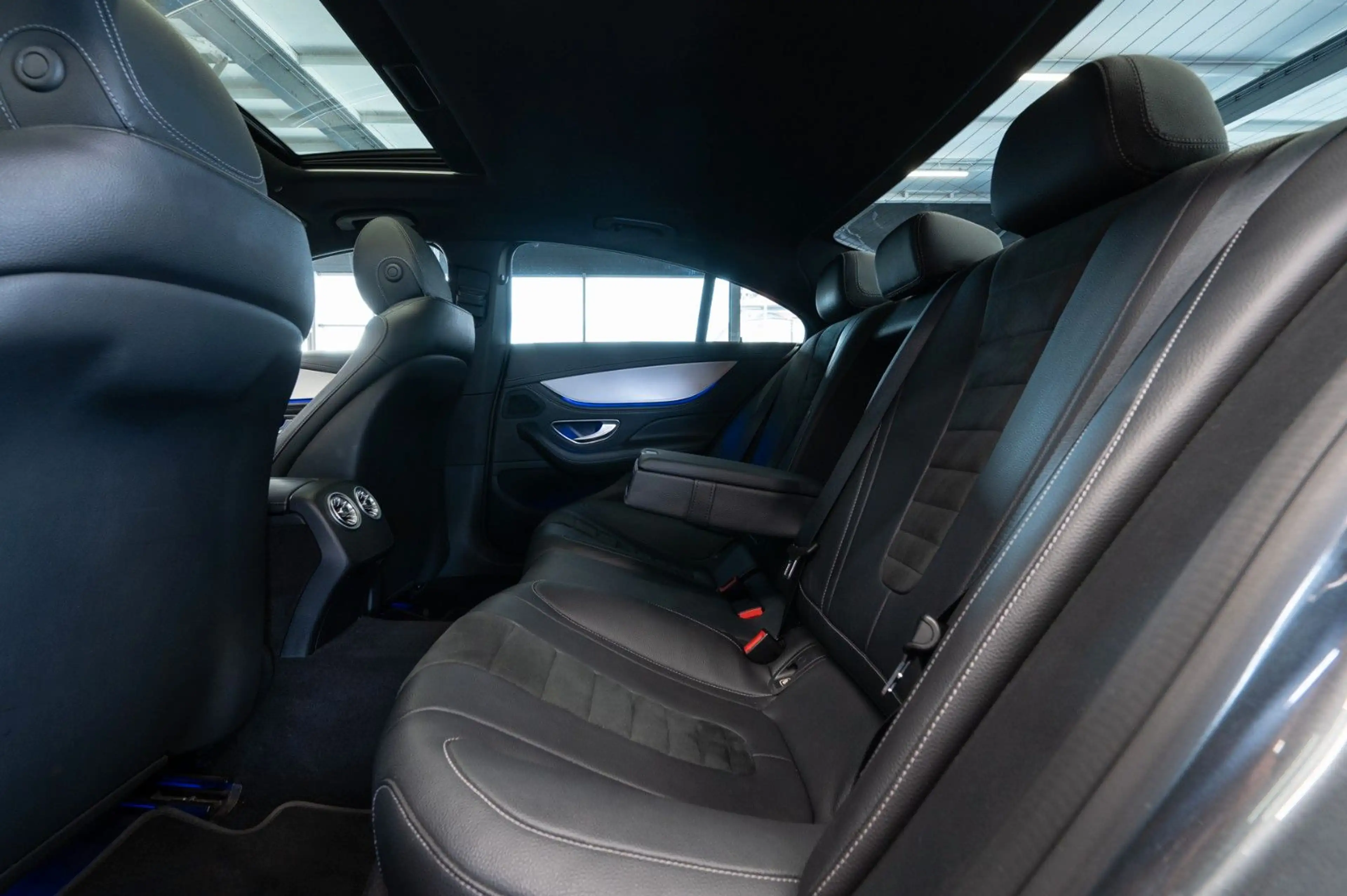 Mercedes-Benz CLS 450 4Matic|AMG-LINE|LED|PANO|360°|ACC — photo 14