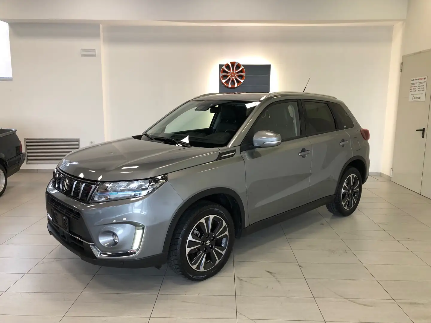 Suzuki Vitara 1.4 Hybrid Starview 2wd automatica Gris - 1