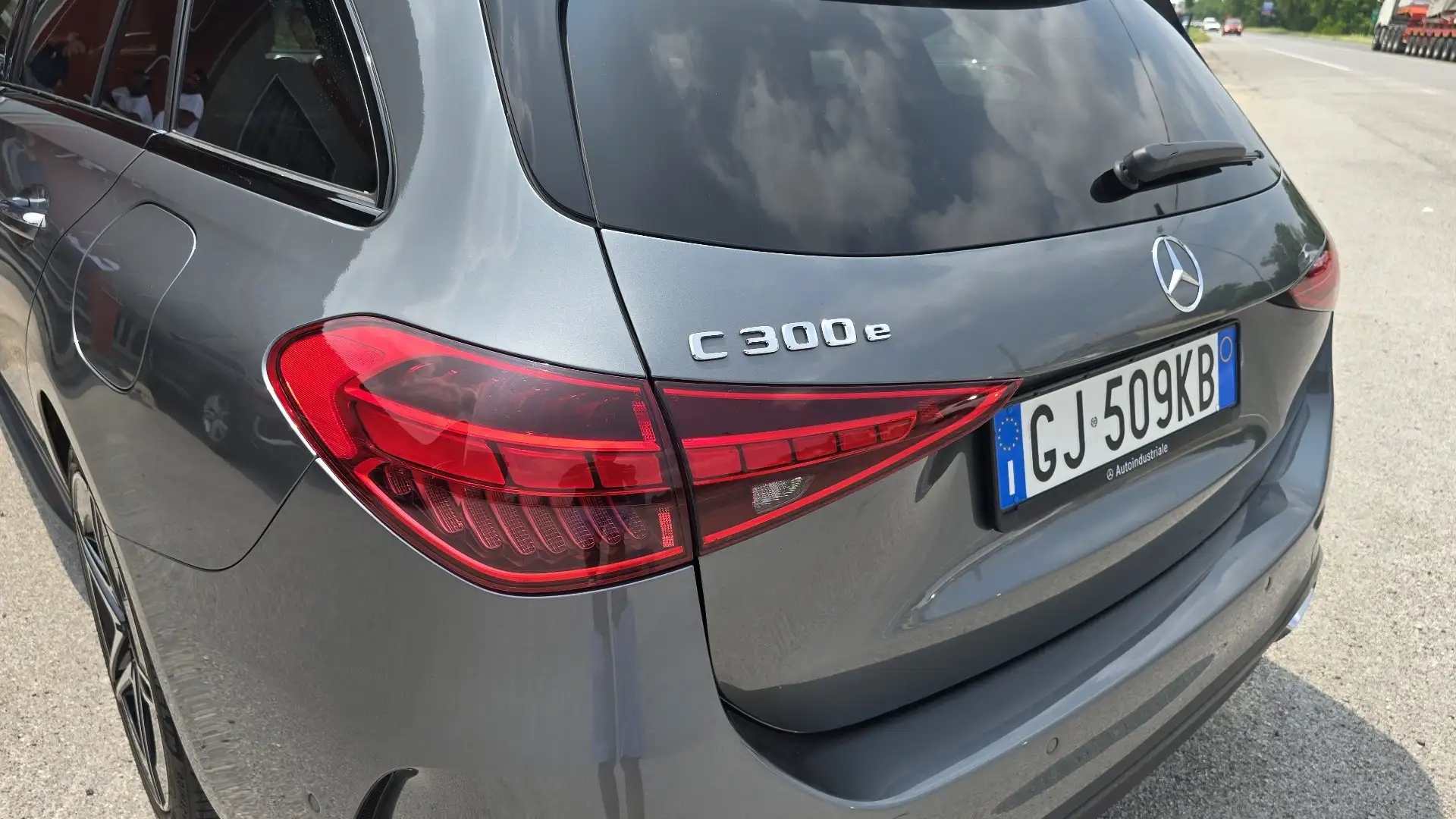 Mercedes-Benz C 300 SW e phev Premium Plus auto iva esposta - 2