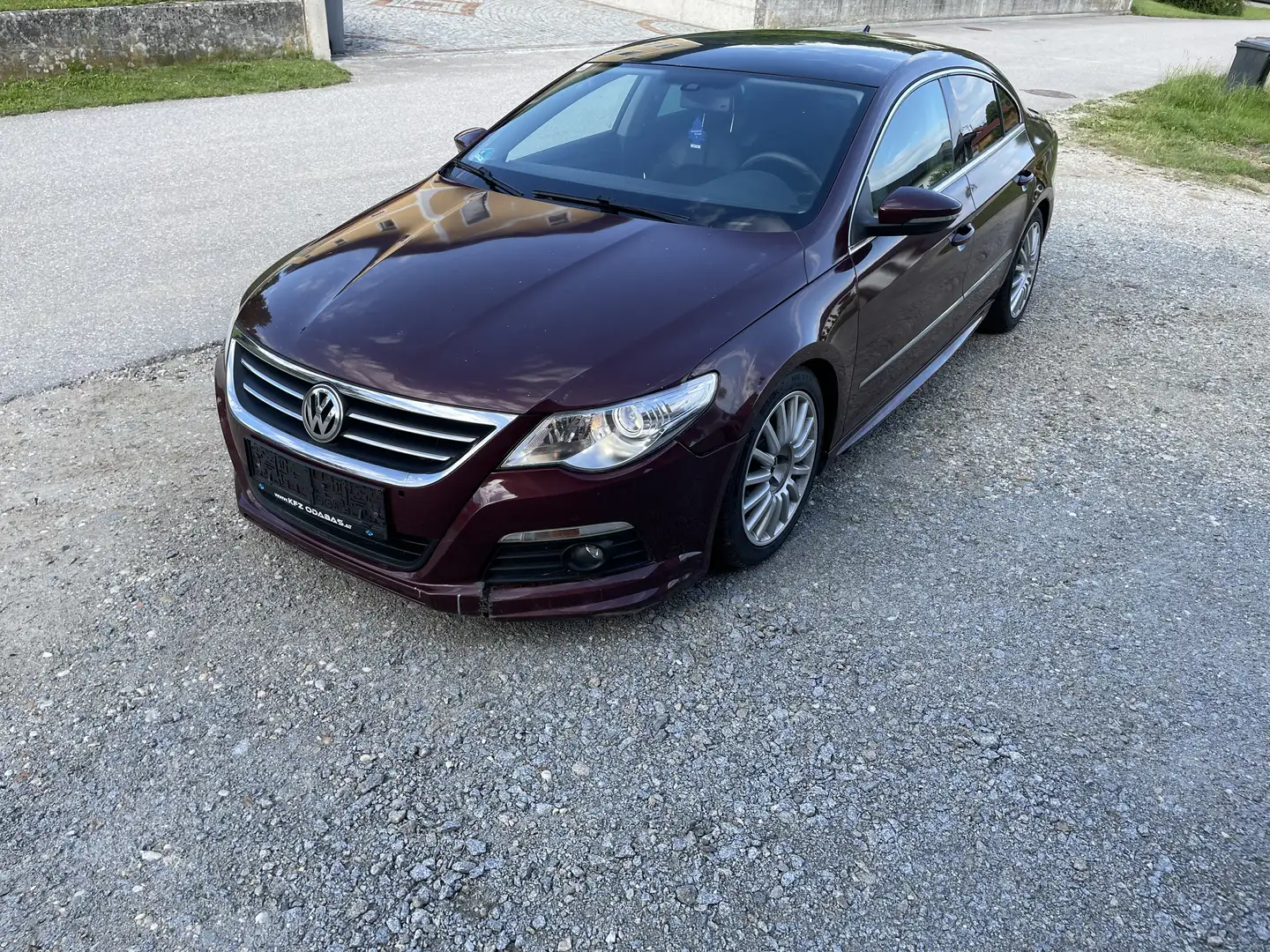 Volkswagen Passat CC 2,0 TDI DPF DSG Rot - 2