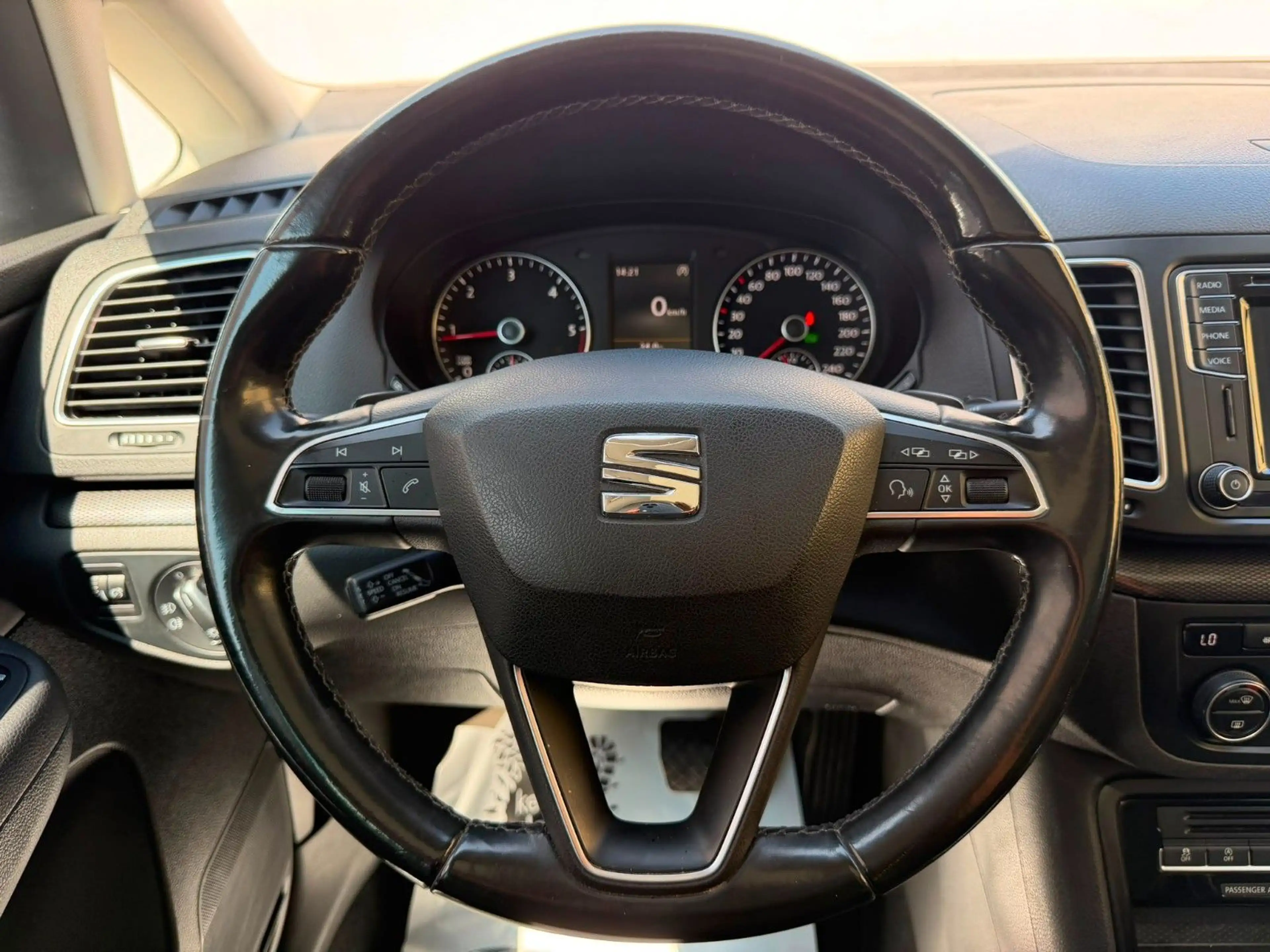 SEAT Alhambra Crono Plus*Xenon*Navi*Kamera*Leder*7Siz — photo 8