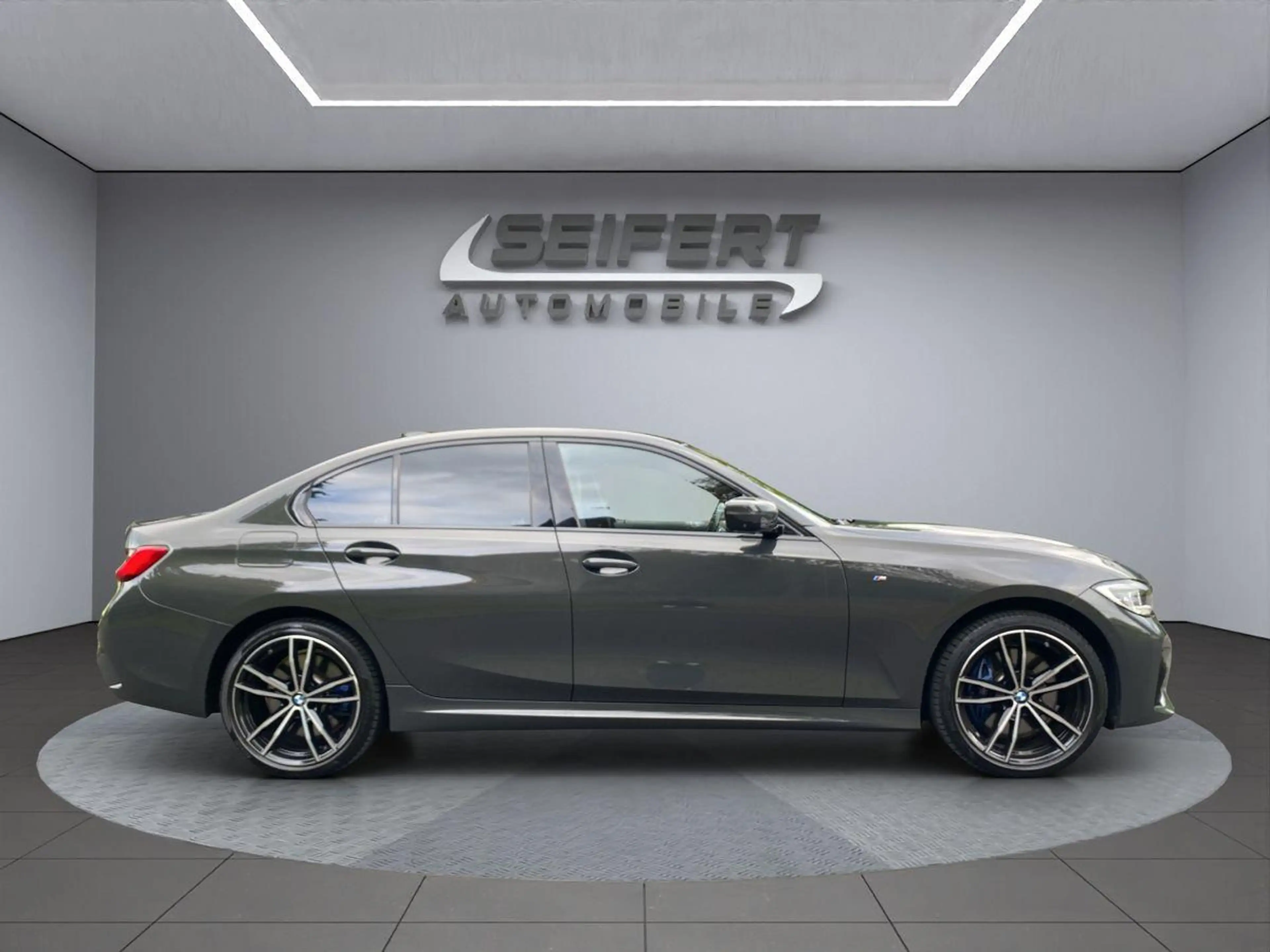 BMW 330 e M-Sport I AHK SCHWENKBAR I LIVE COCKPIT I HIFI I — photo 6