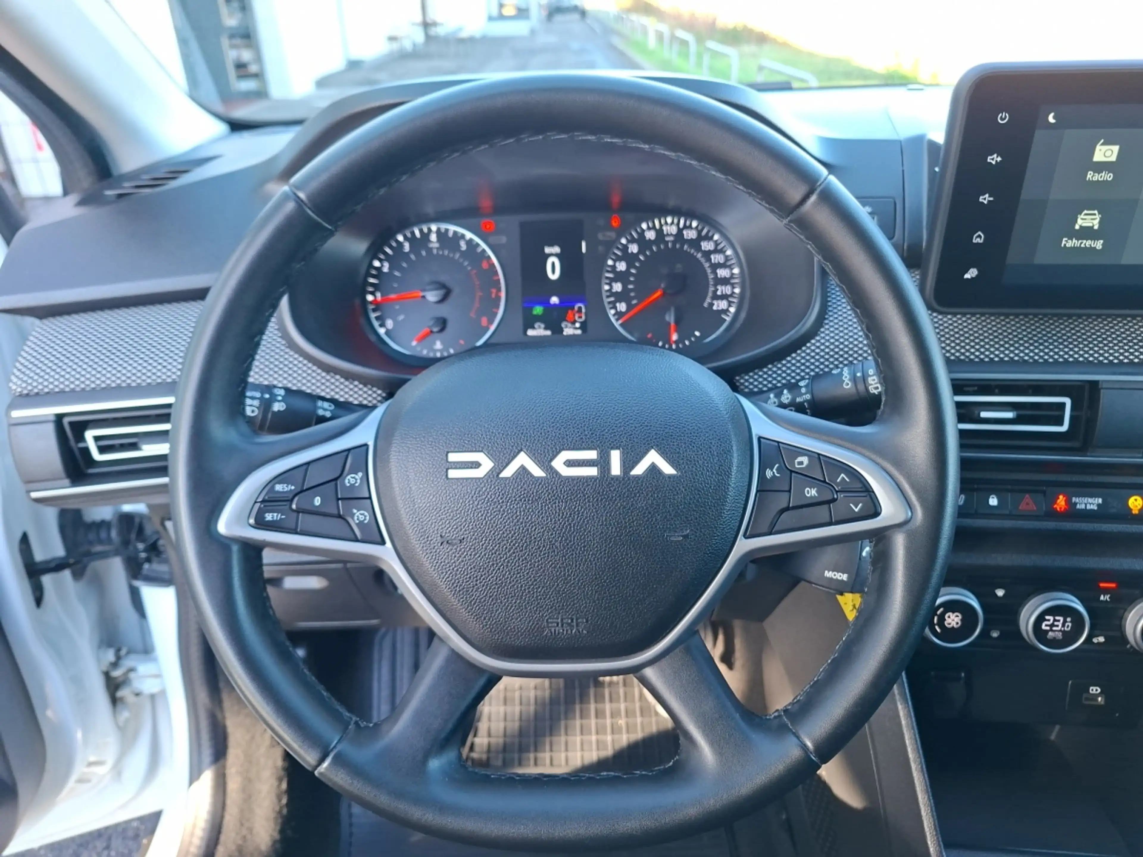 Dacia Jogger Expression Tce 110 — photo 13
