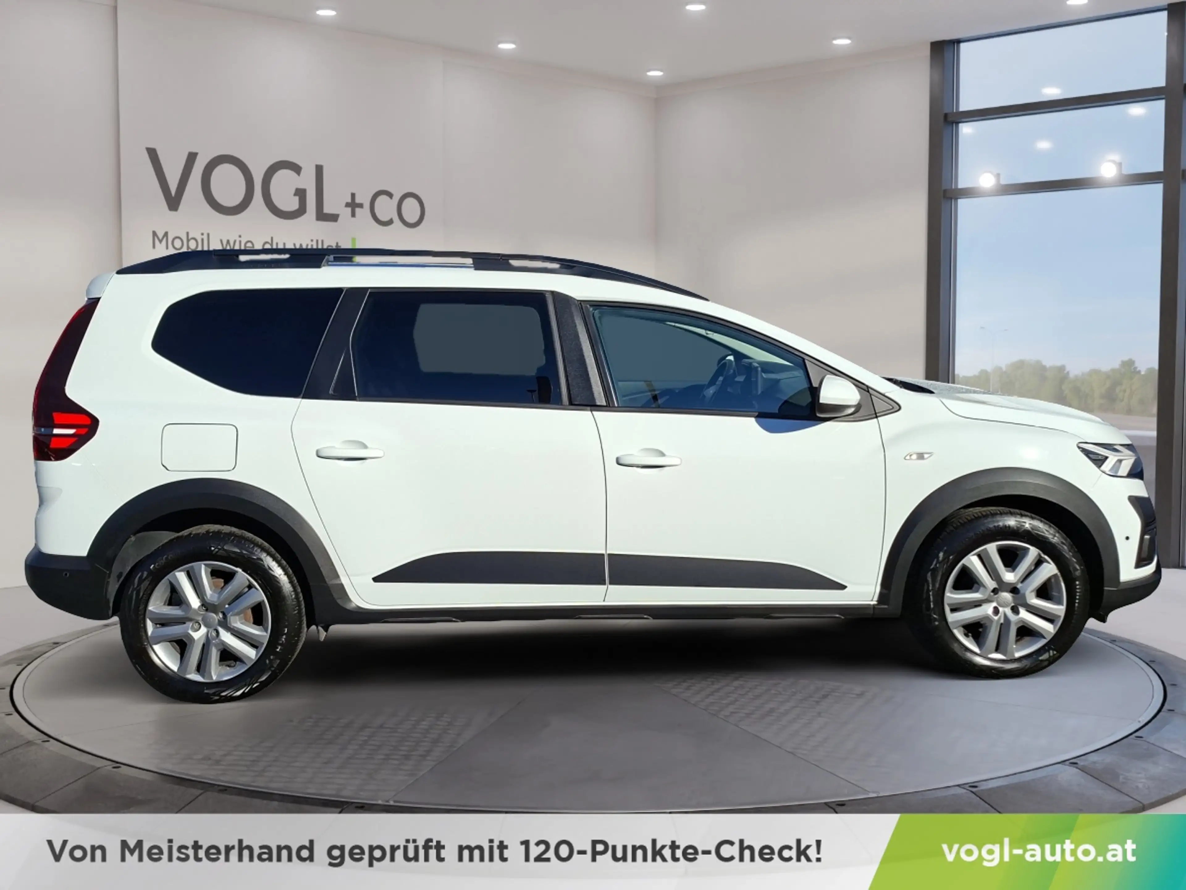 Dacia Jogger Expression Tce 110 — photo 8