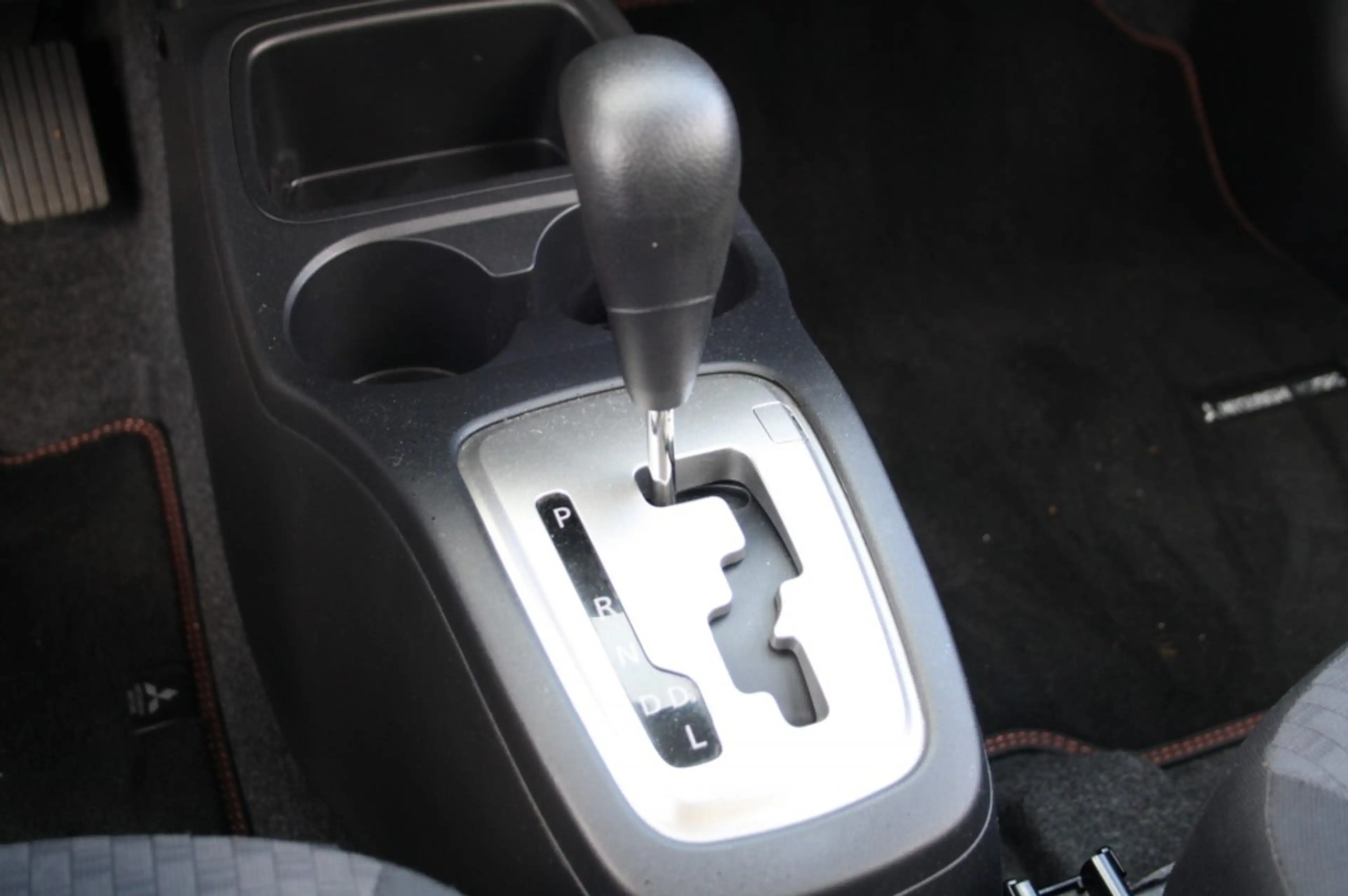 Mitsubishi Space Star 1.0 Cool+ Automaat / NAP / Airco / Ondh. Volledig — photo 13
