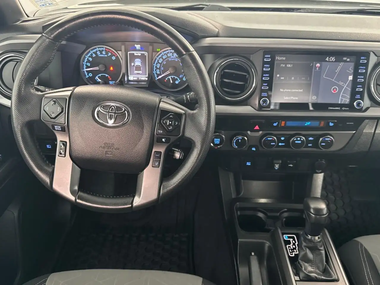 Toyota Tacoma снимка Toyota Tacoma
