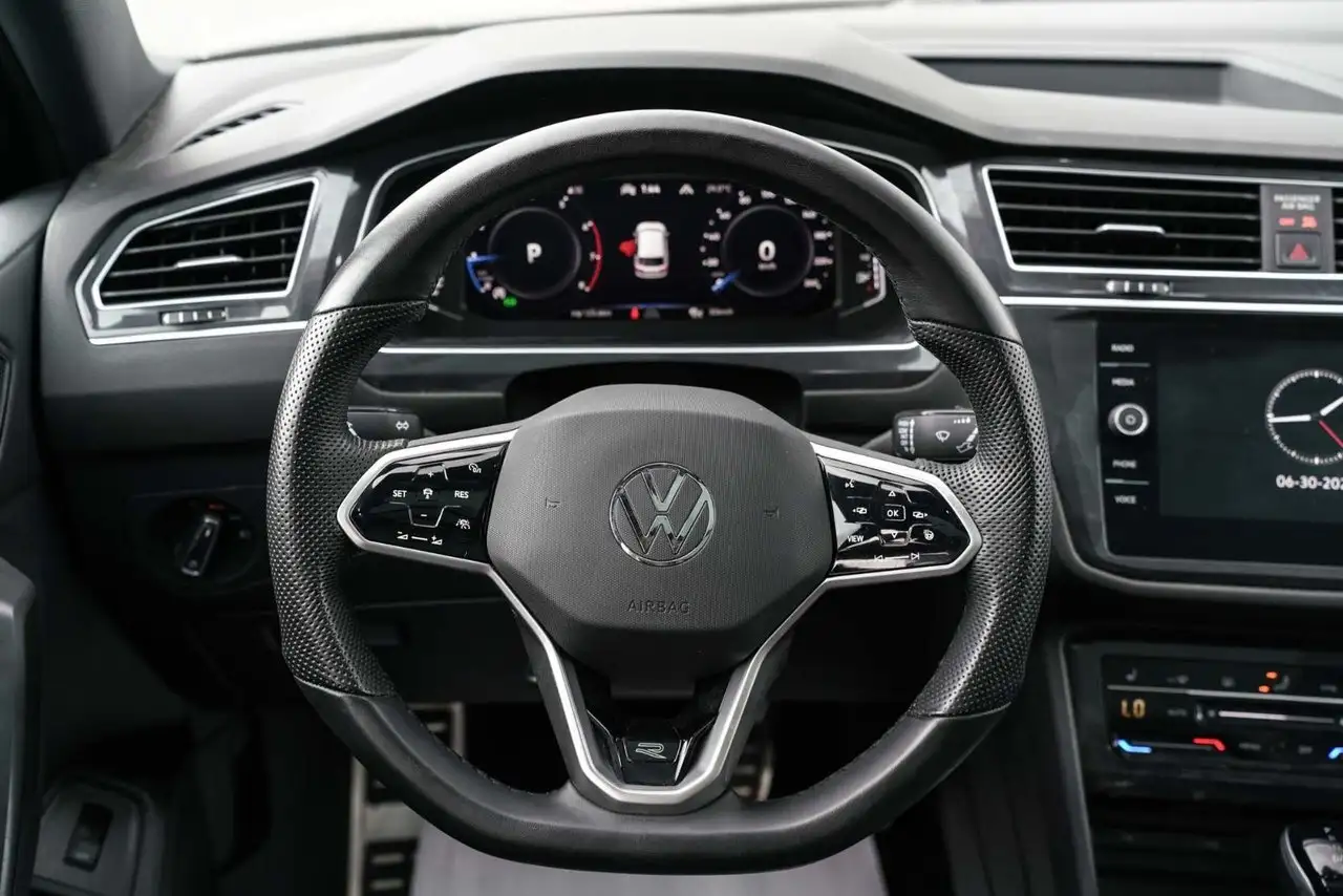 Volkswagen Tiguan photo Volkswagen Tiguan