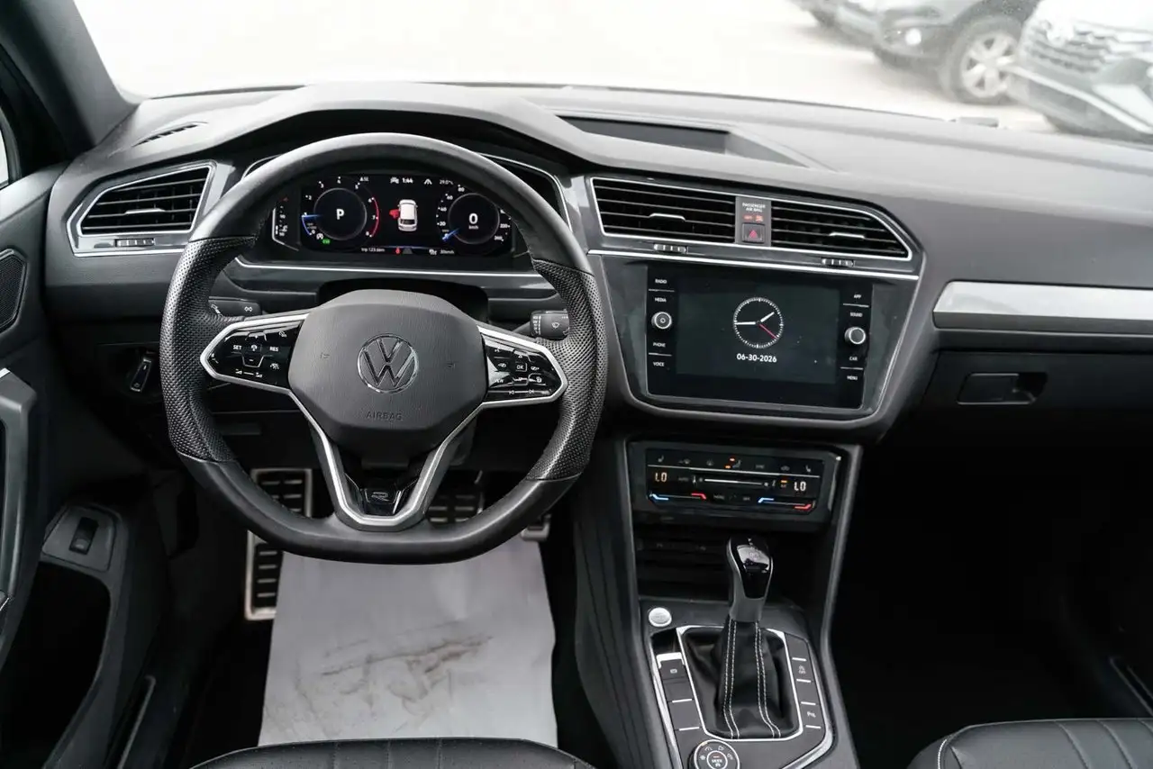 Volkswagen Tiguan photo Volkswagen Tiguan