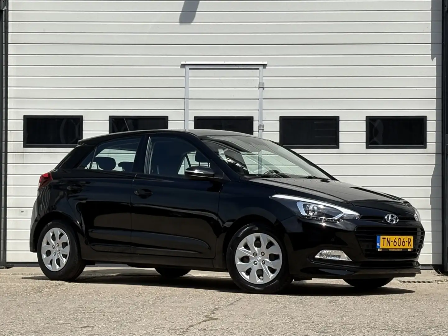 Hyundai i20 1.0 T-GDI Comfort Navi | Climate | Cruise | Camera Black - 1