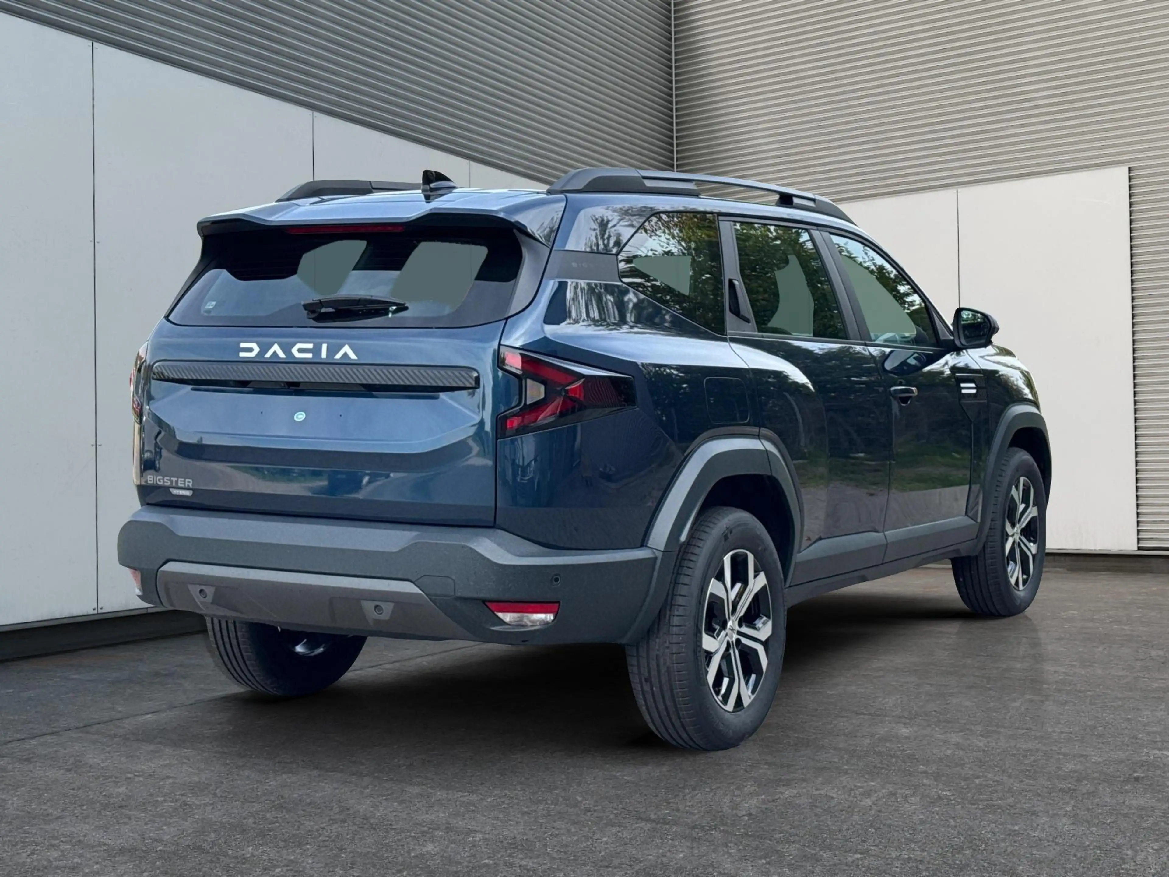 Dacia Bigster Expression SHZ+KLIMA+PDC+KAMERA+LED+17"ALU Hybr... — photo 3