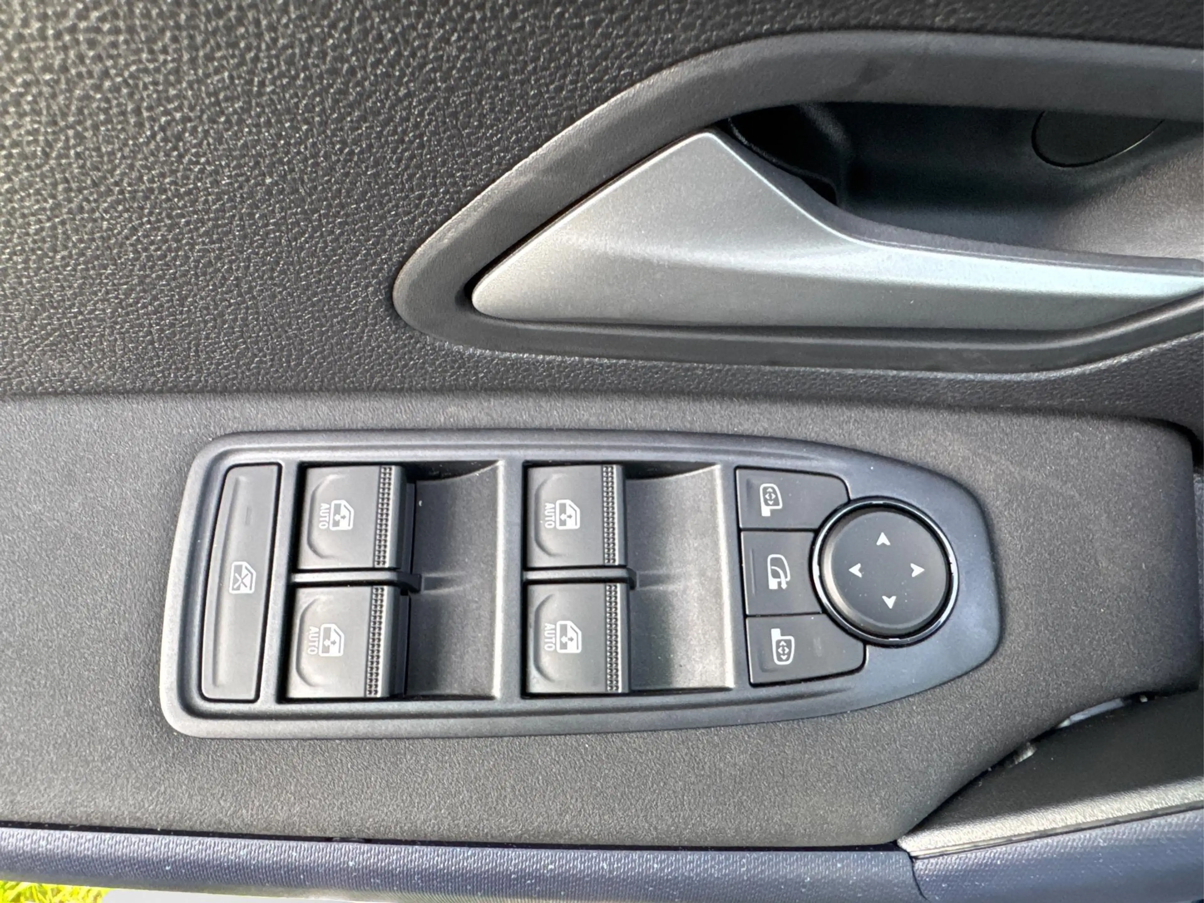 Dacia Bigster Expression SHZ+KLIMA+PDC+KAMERA+LED+17"ALU Hybr... — photo 14