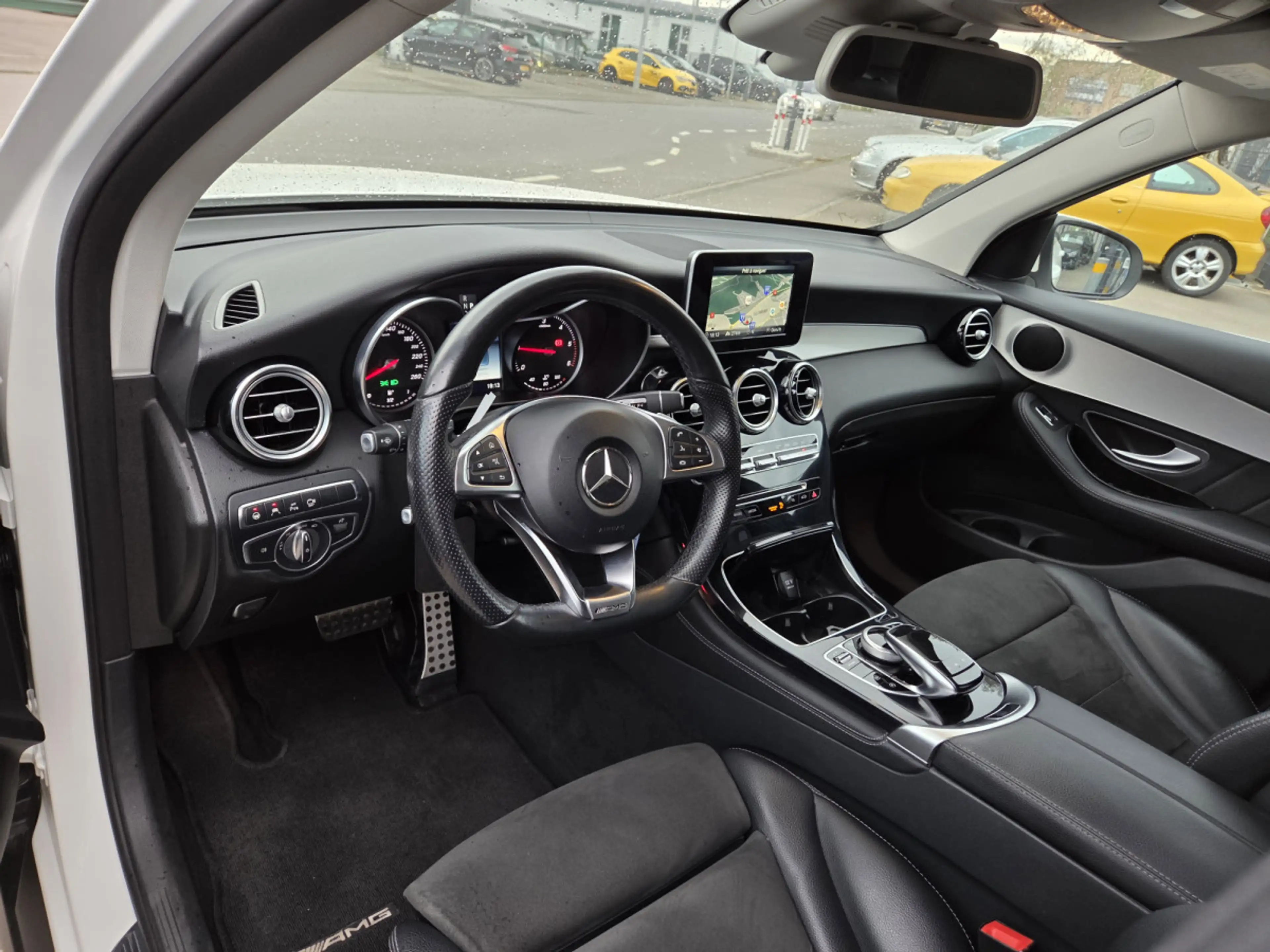 Mercedes-Benz GLC 220 AMG-LINE 4MATIC 9G-DCT — photo 7