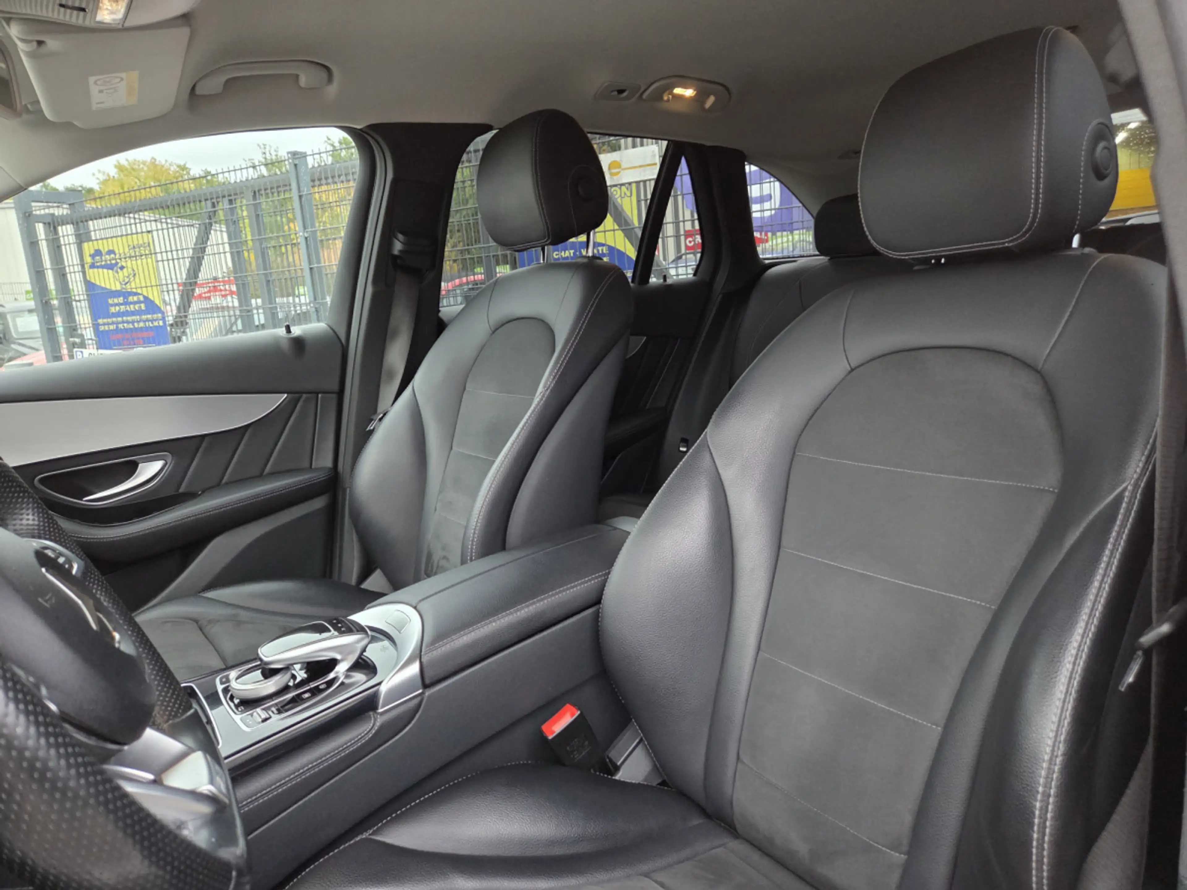 Mercedes-Benz GLC 220 AMG-LINE 4MATIC 9G-DCT — photo 9