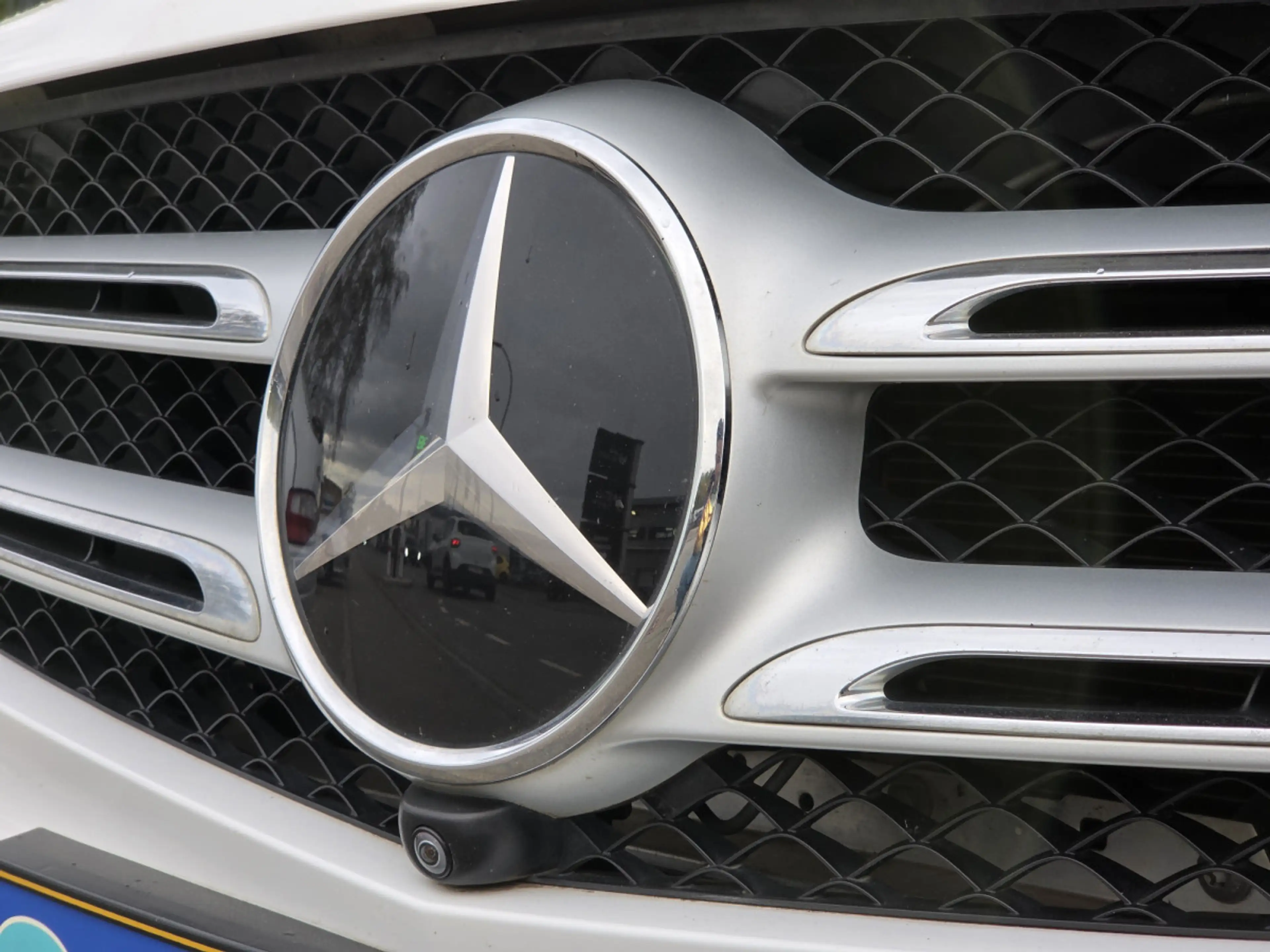 Mercedes-Benz GLC 220 AMG-LINE 4MATIC 9G-DCT — photo 4