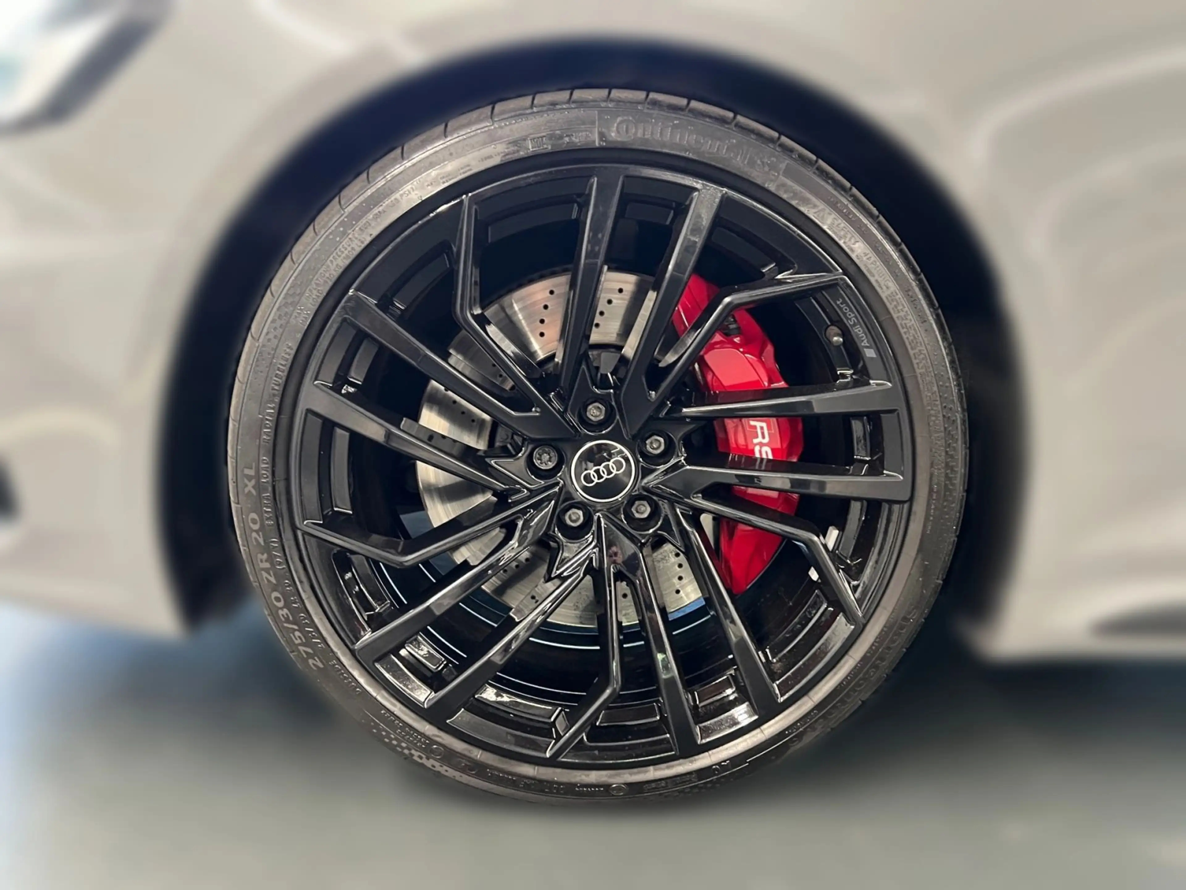 Audi RS4 RS4 Avant quattro tiptronic VirtualCockpit+ B&O — photo 3