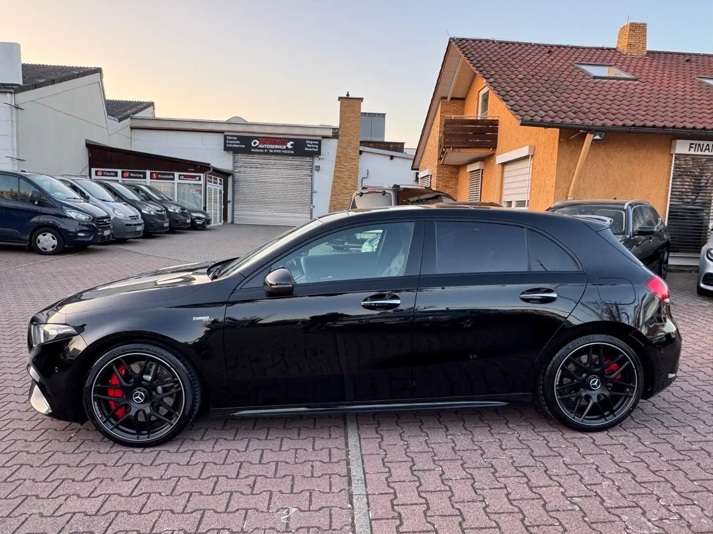 Mercedes-Benz A 45 AMG A 45 S AMG 4M PANO+HdUp+LEDER+360°+DISTRONIC+BUR Schwarz - 2