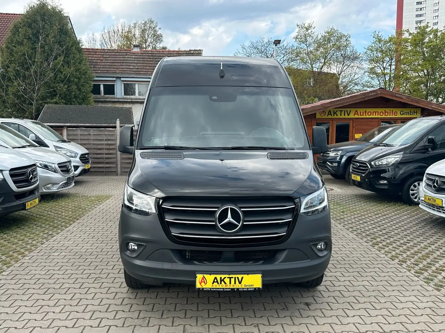 Mercedes-Benz Sprinter III 317 CDI Kasten *63 Tkm*9G*Navi*LED* Noir - 2
