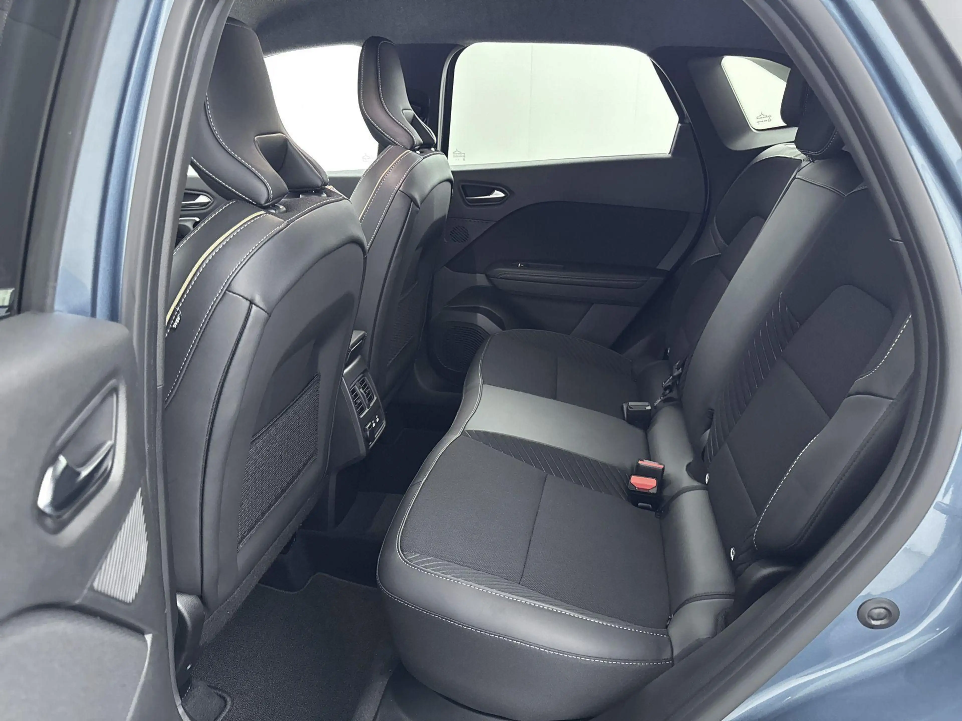 Renault Symbioz E-Tech full hybrid 145 Techno — photo 10