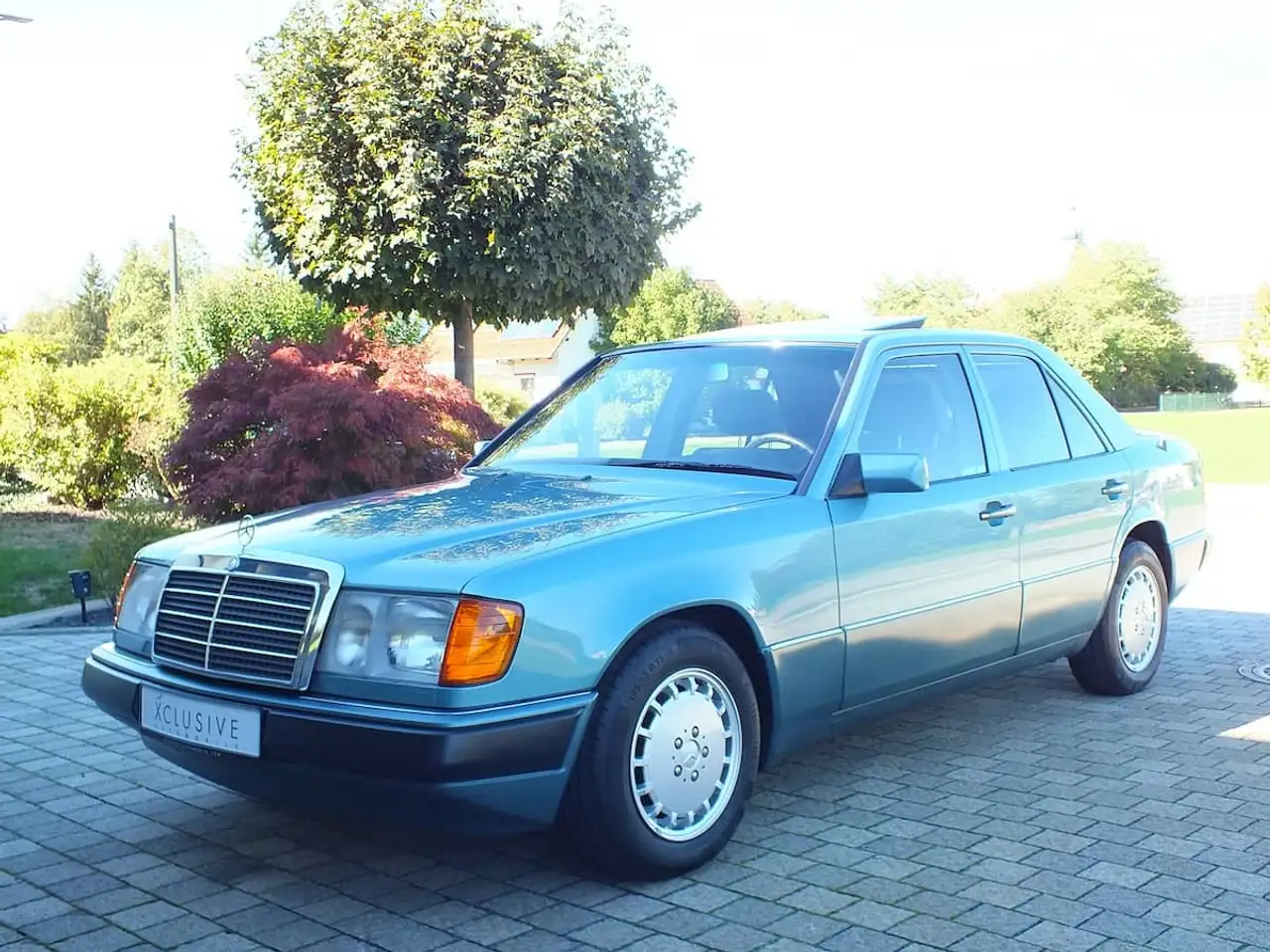 Mercedes-Benz Baureihe 124 250 D turbo - beryll - sehr gepflegter Zustand - lückenlose Historie, foto 1