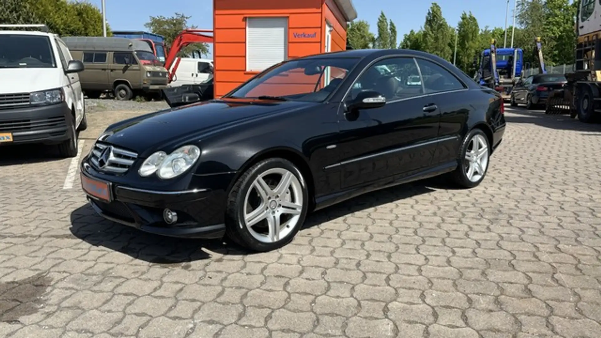 Mercedes-Benz CLK 200 K Grand Edition AMG Xenon Navi Leder PDC Schwarz - 1