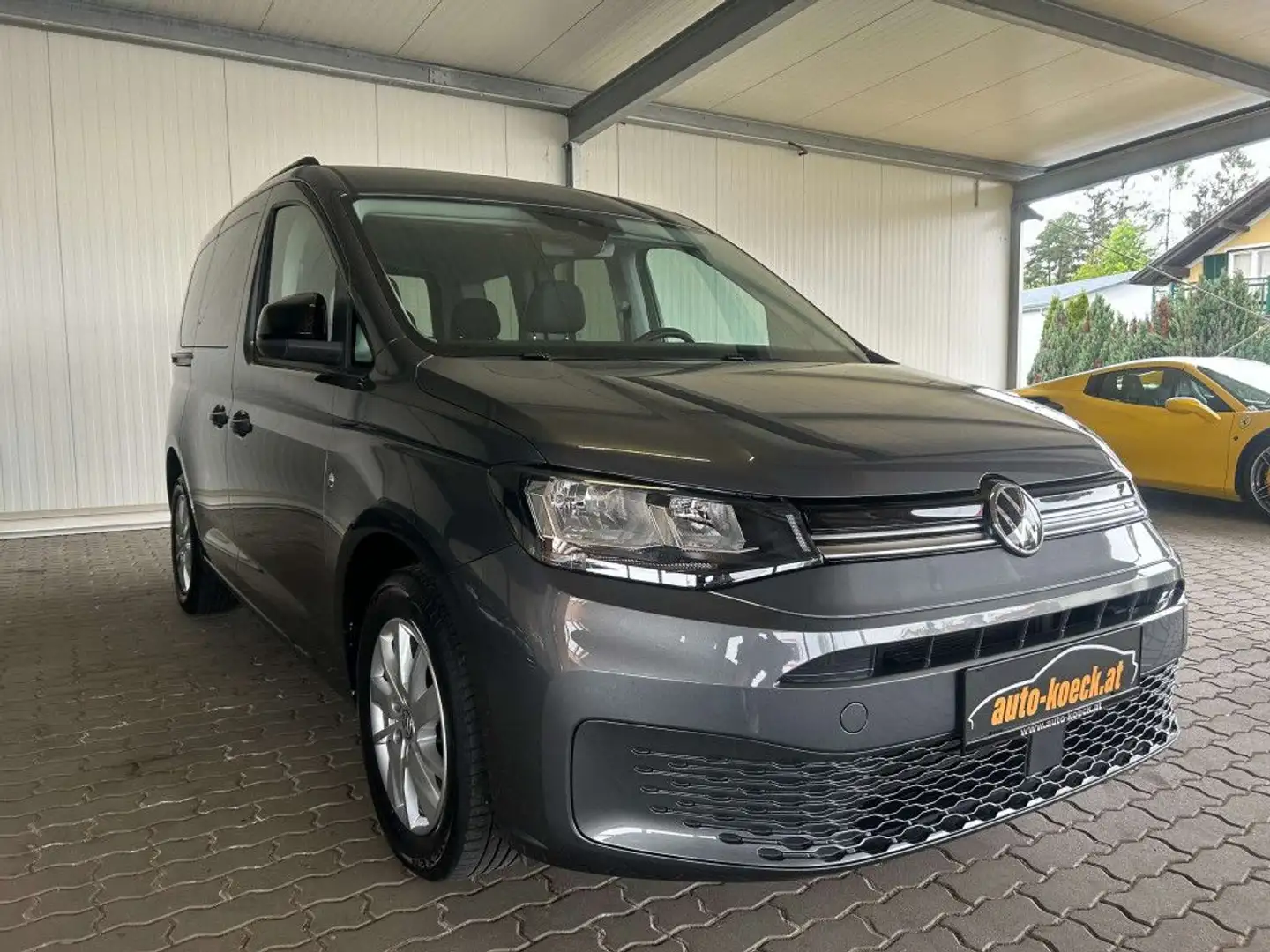 Volkswagen Caddy Life 4Motion Netto €27825.- Grau - 1