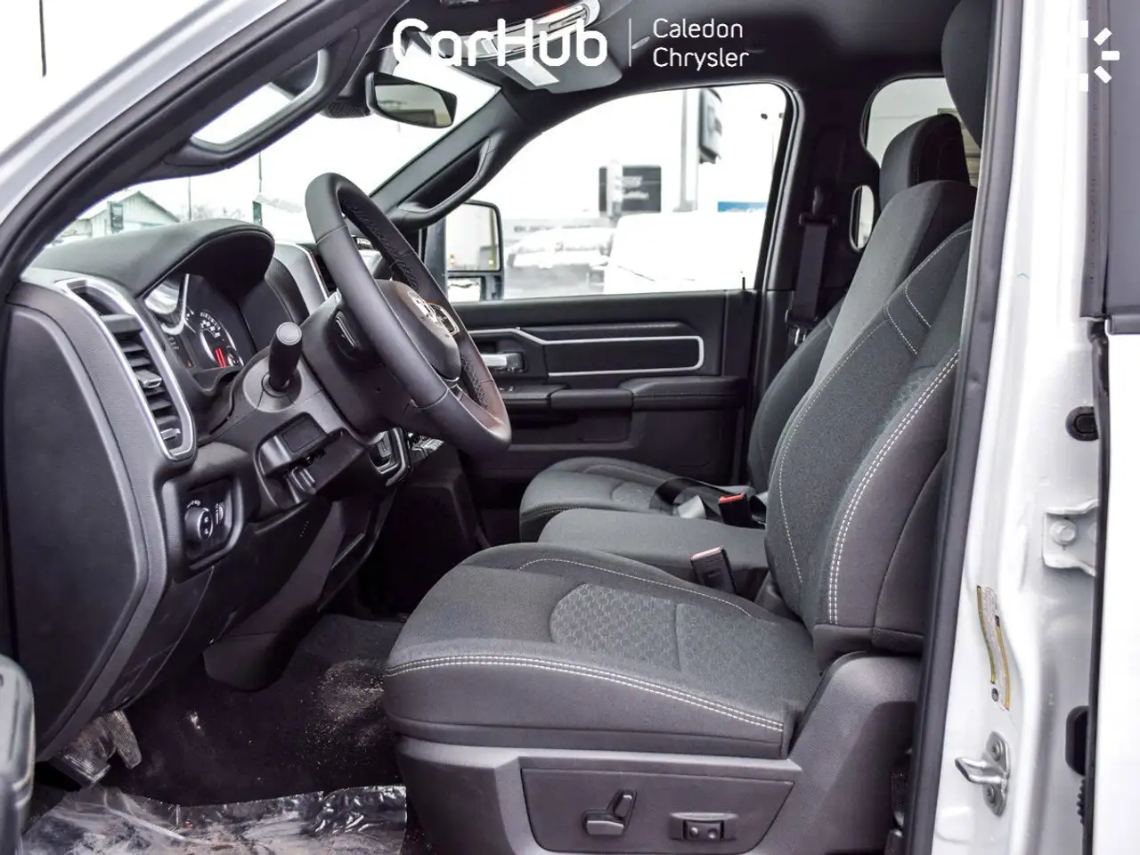 RAM 2500 снимка RAM 2500