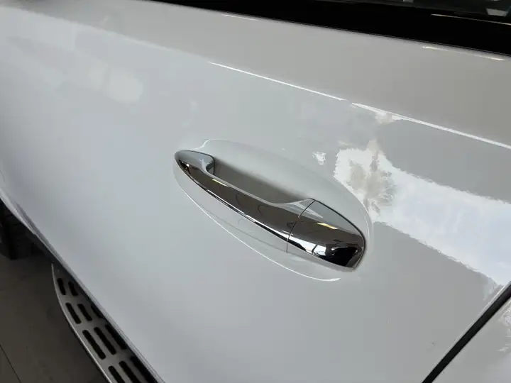 Mercedes-Benz GLE 2023, foto 15