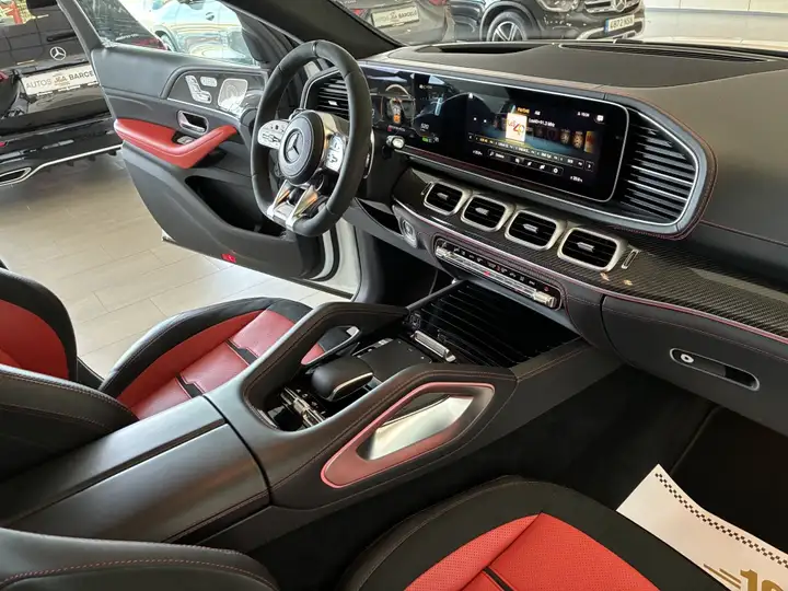 Mercedes-Benz GLE 2023, foto 33