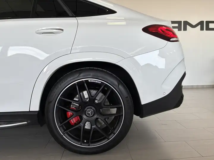 Mercedes-Benz GLE 2023, foto 9