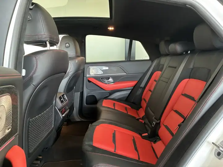 Mercedes-Benz GLE 2023, foto 26