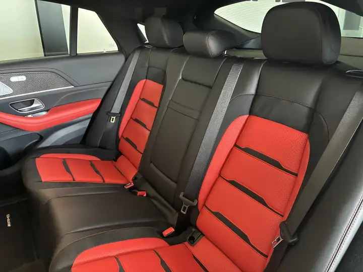 Mercedes-Benz GLE 2023, foto 27