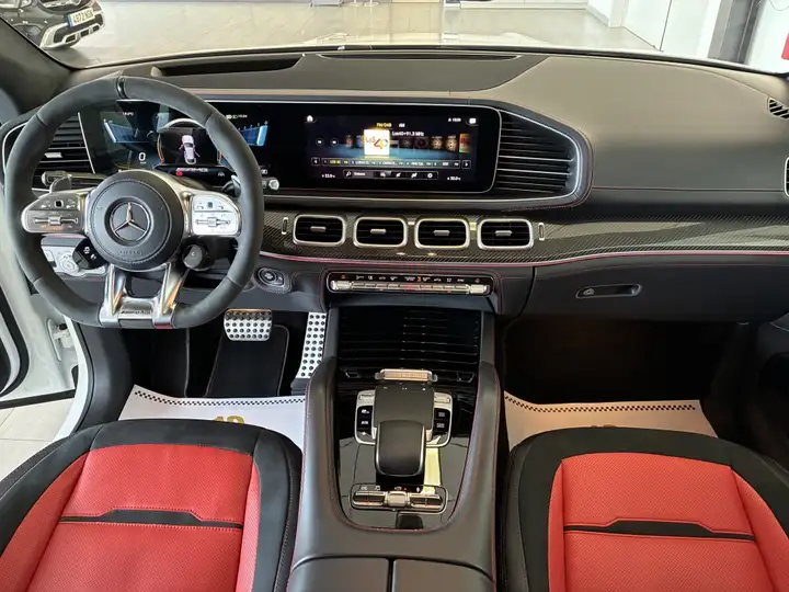 Mercedes-Benz GLE 2023, foto 30
